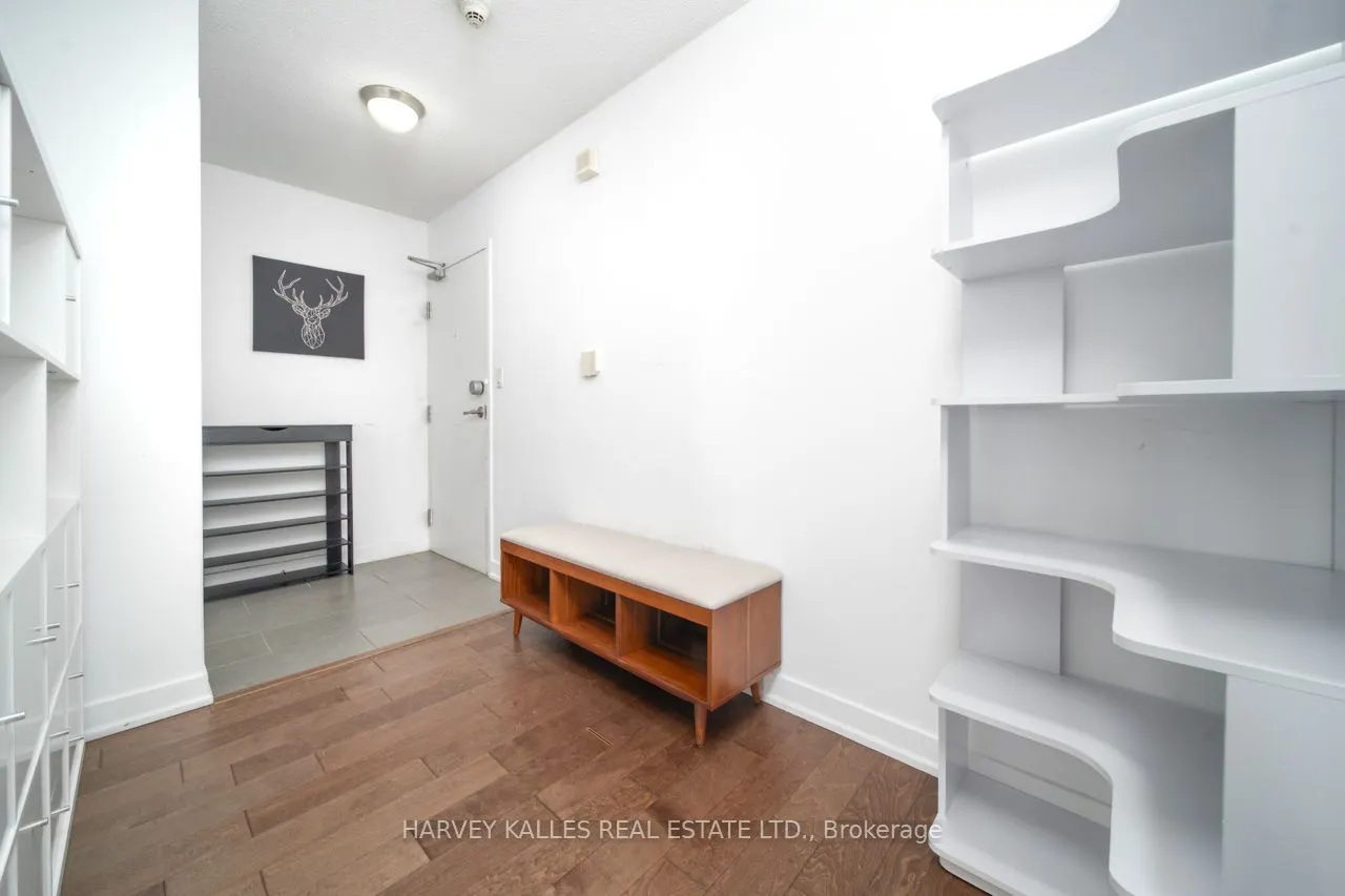 15 Fort York Boulevard