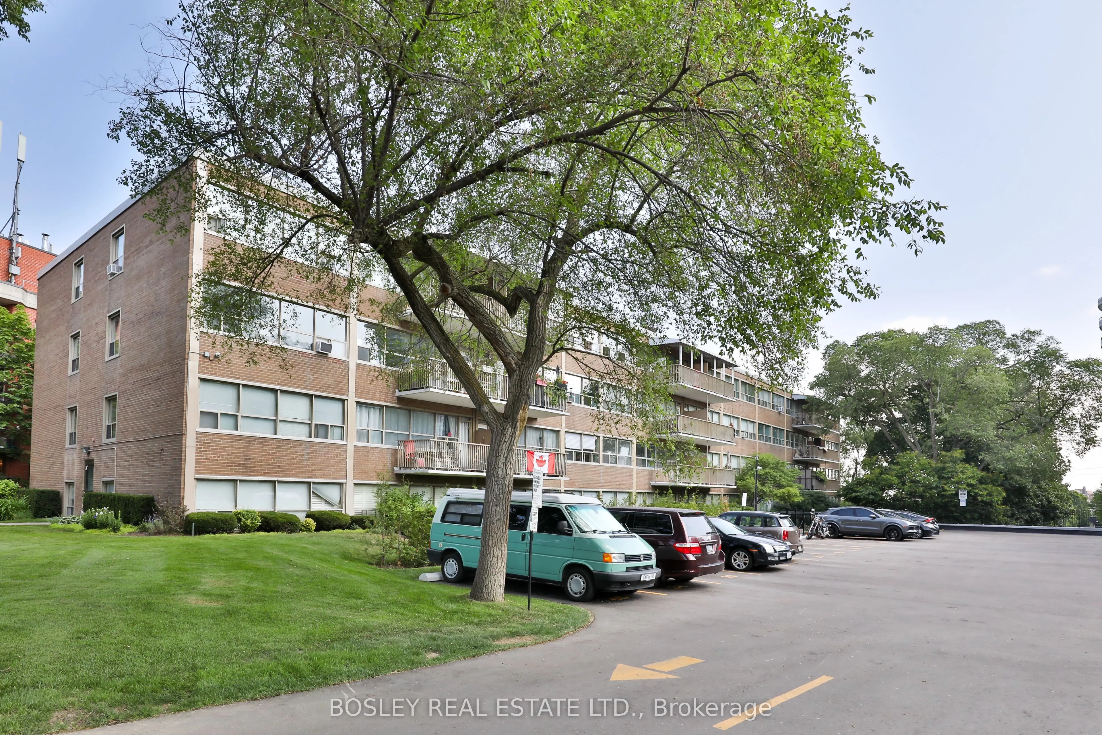160 The Donway W, #110