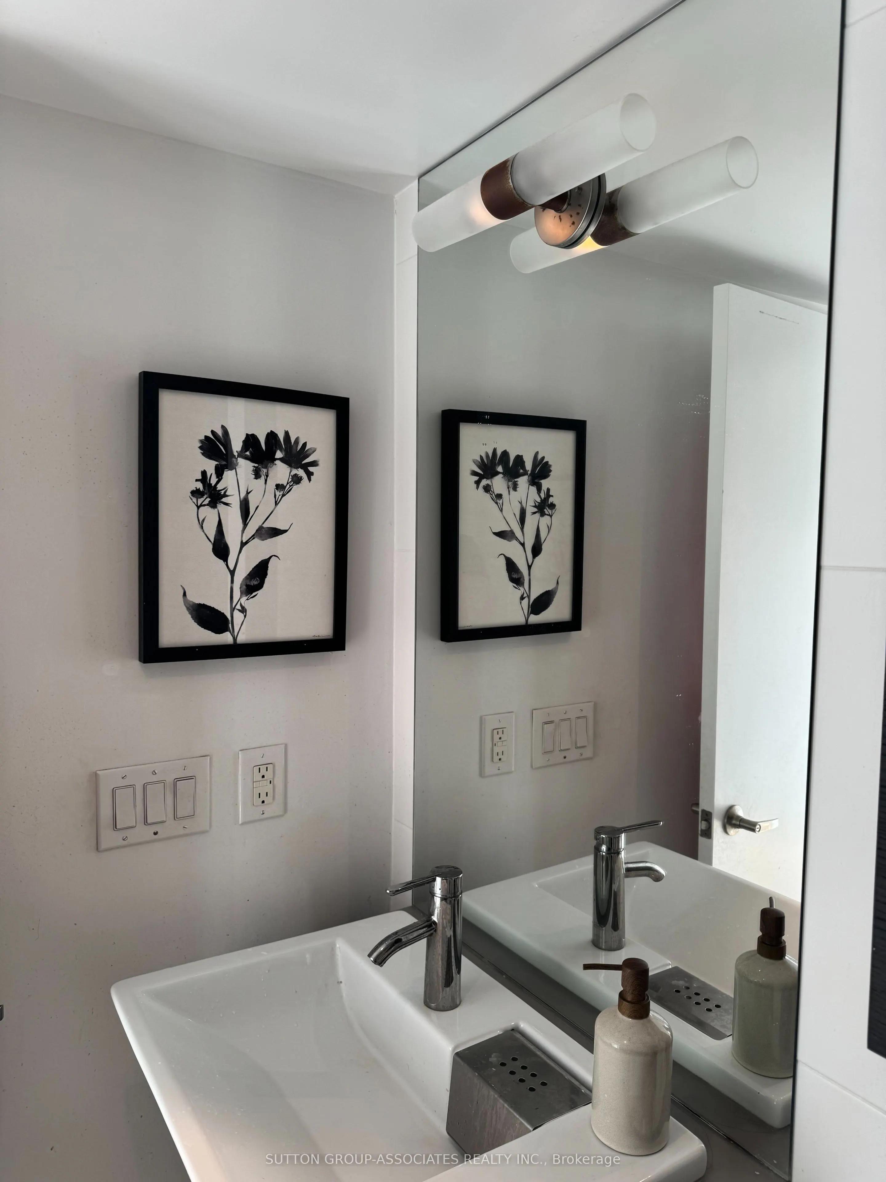 25 Capreol Court, #2707
