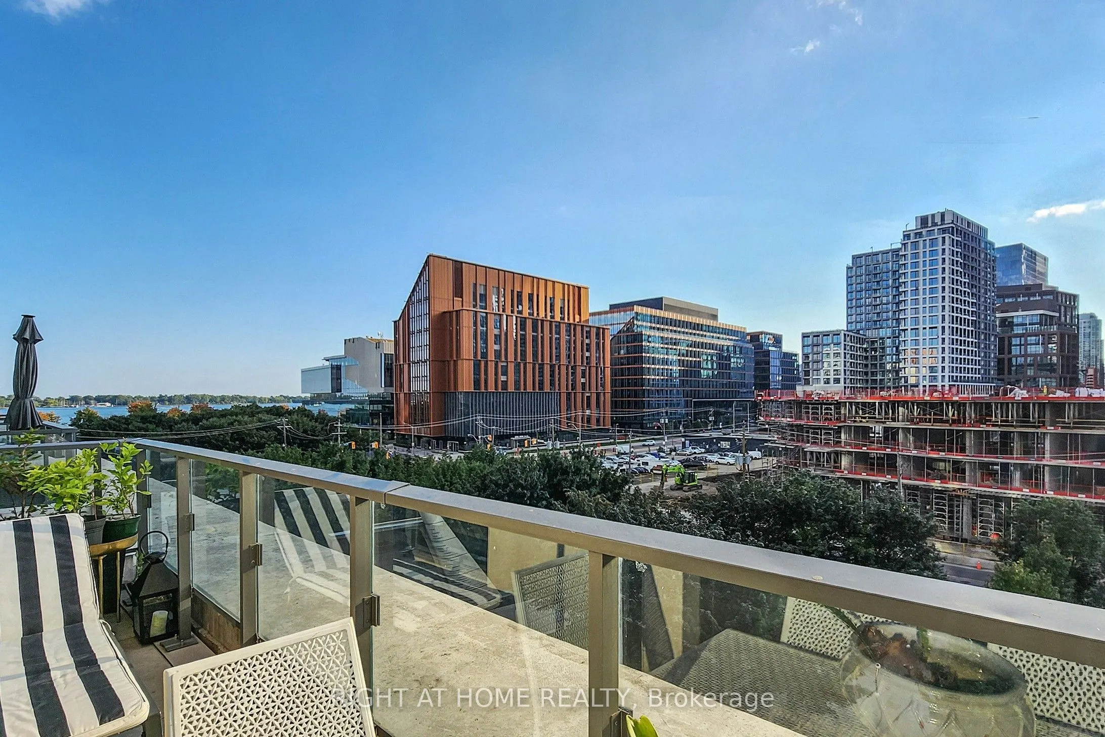 12 Bonnycastle Street, #401
