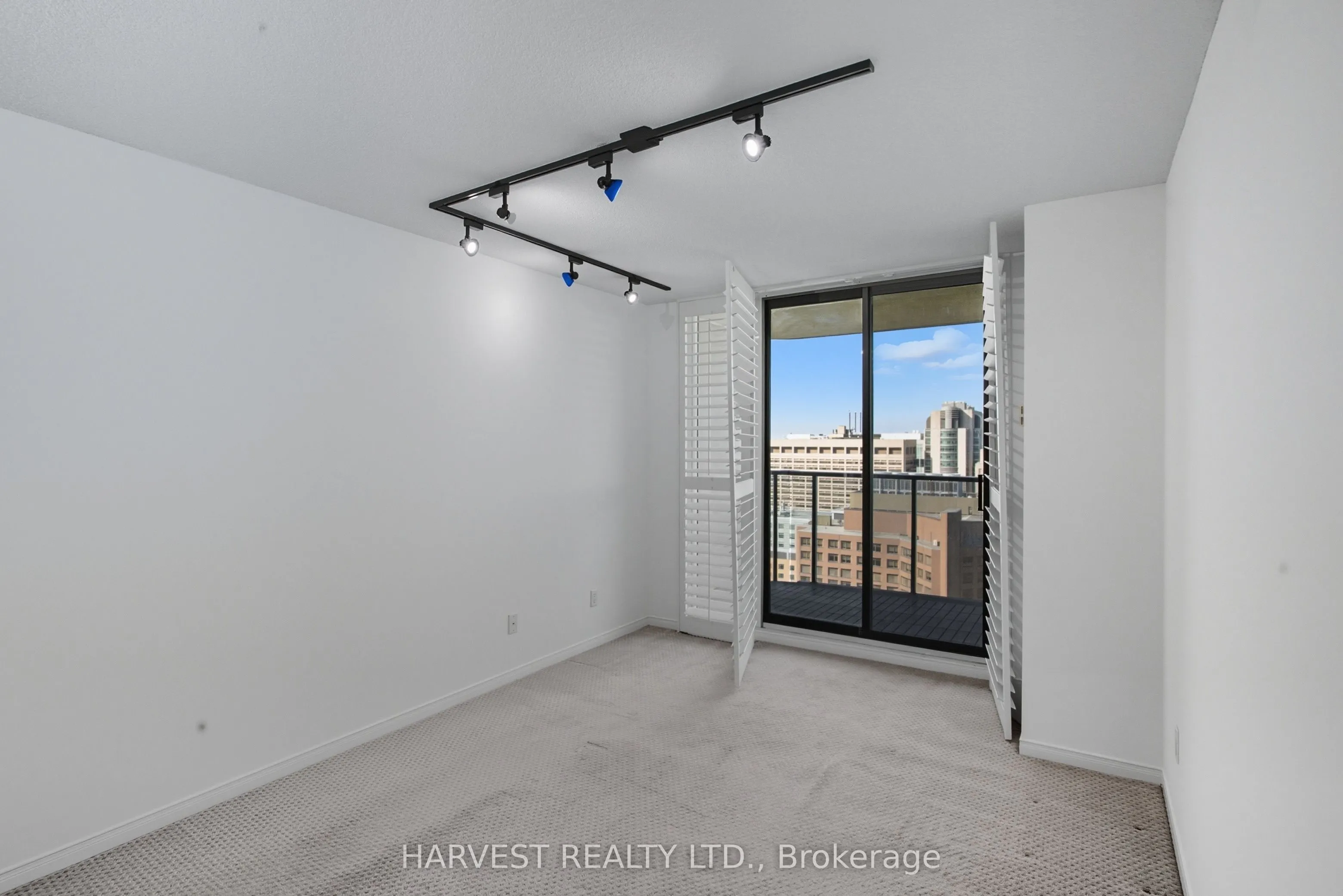 750 Bay Street, #3303