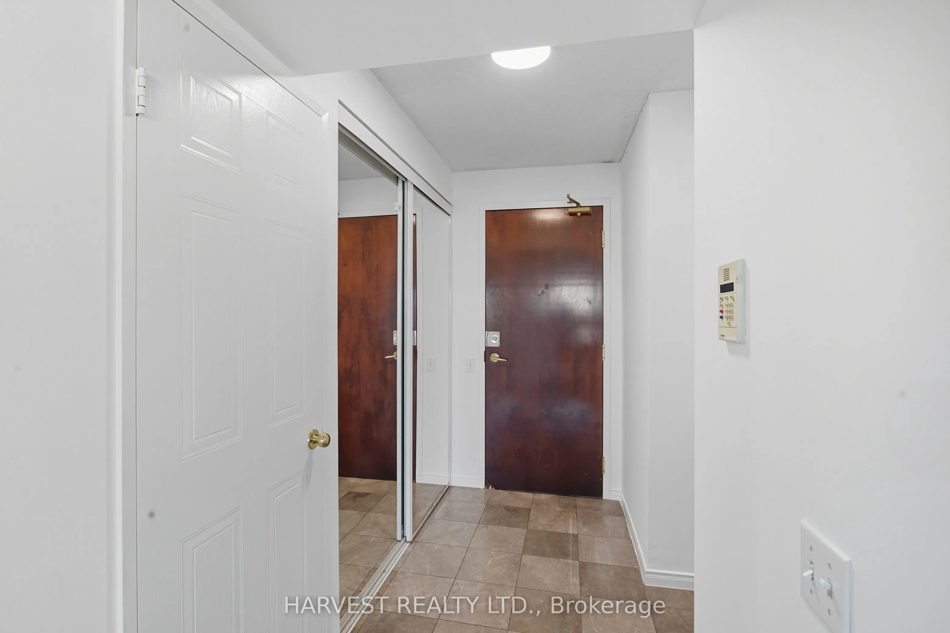 750 Bay Street, #3303