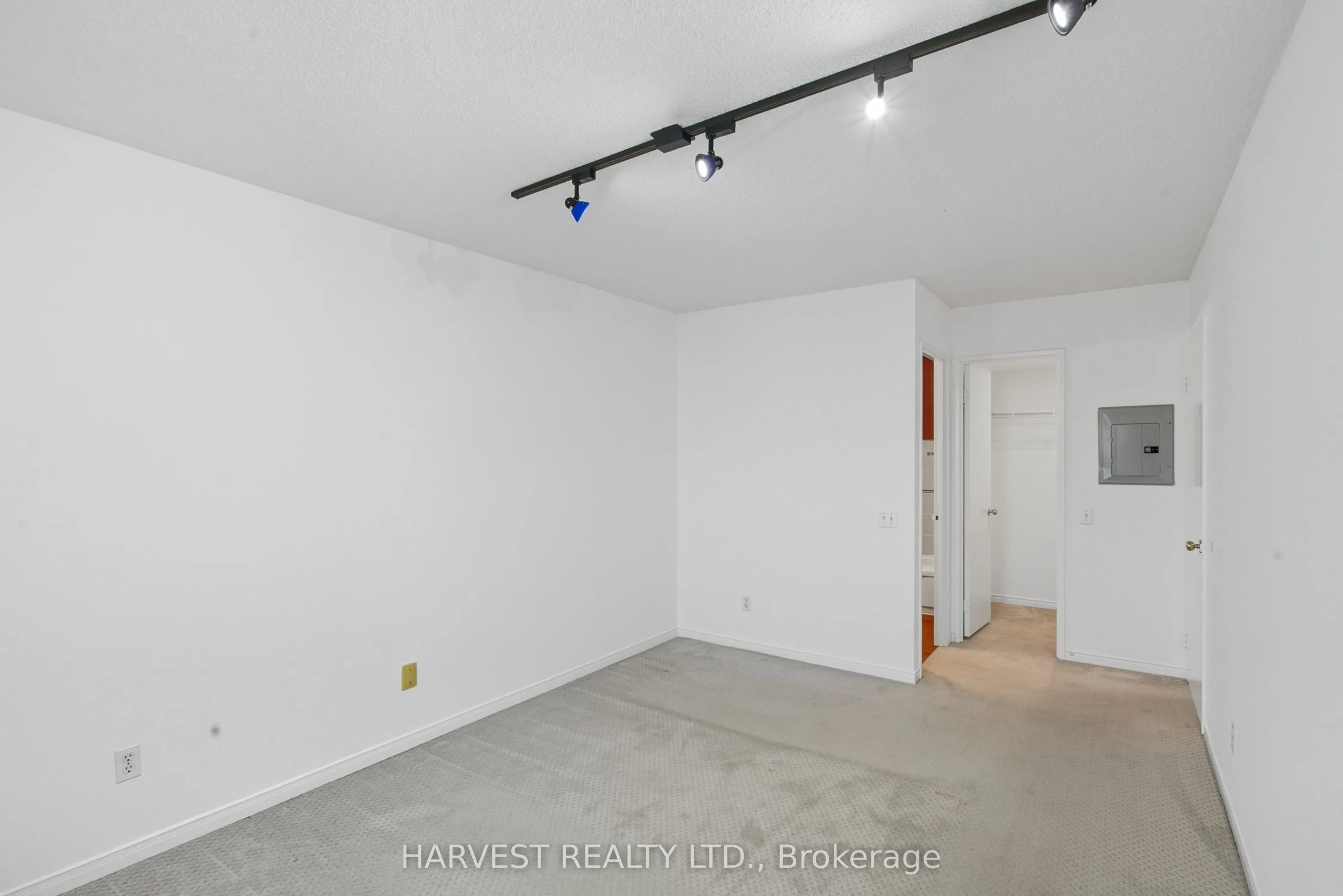 750 Bay Street, #3303