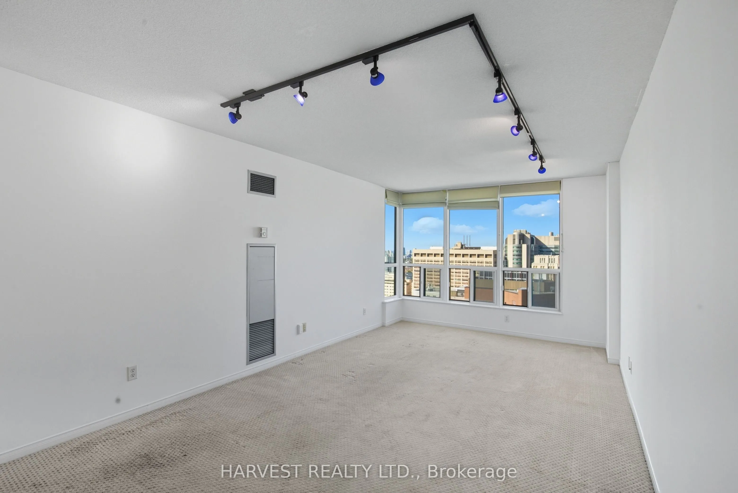 750 Bay Street, #3303