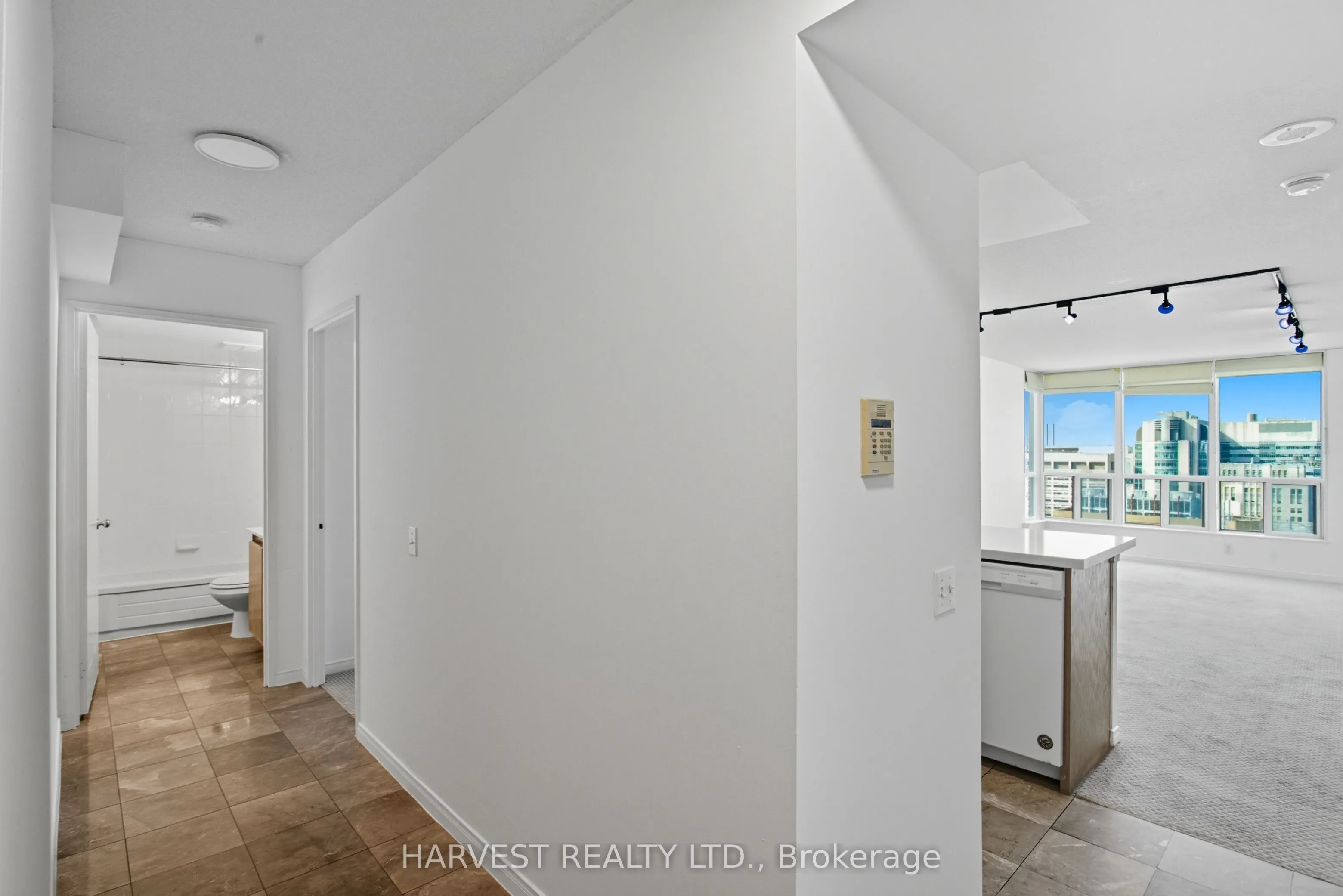 750 Bay Street, #3303