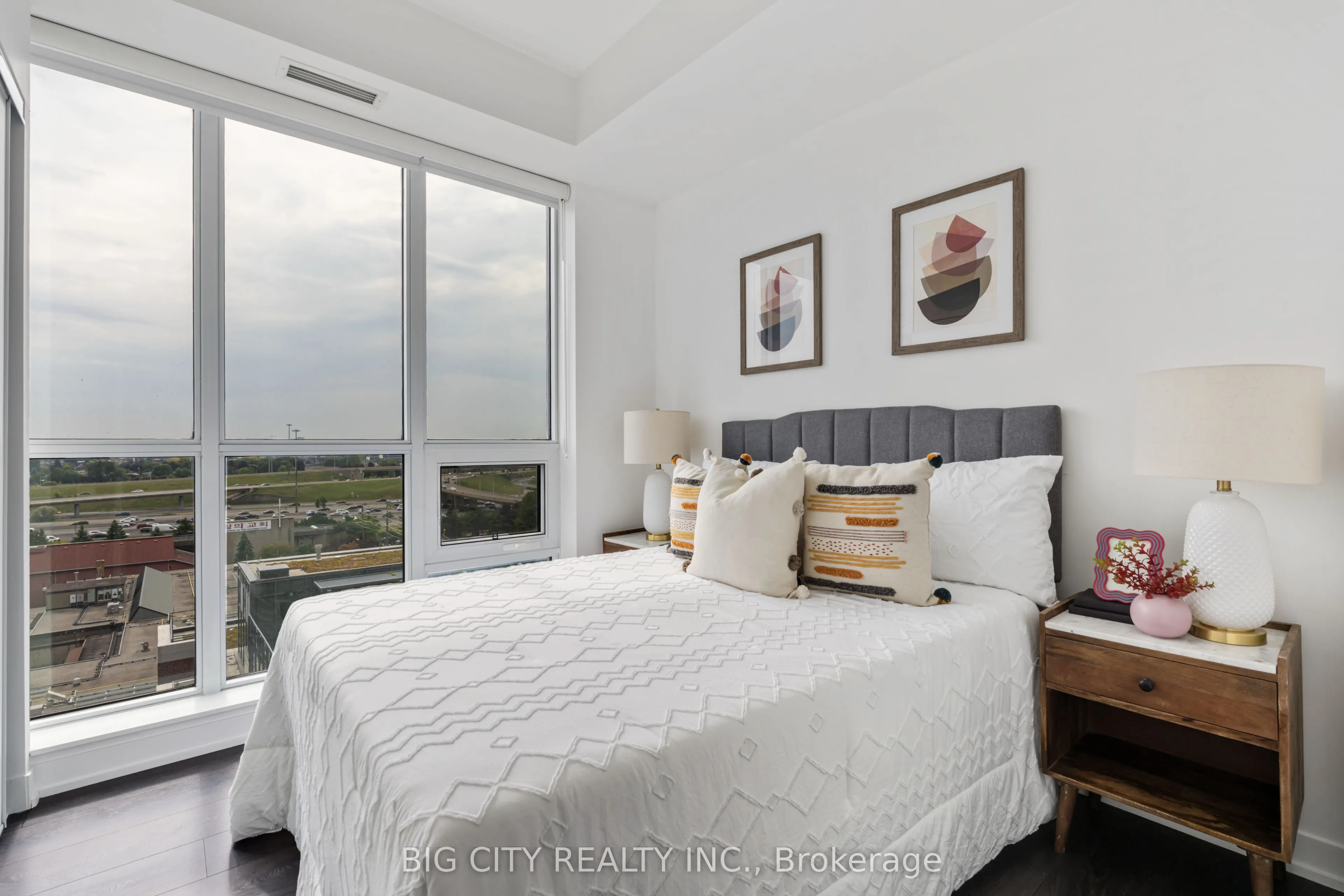 31 Tippett Road, #1021