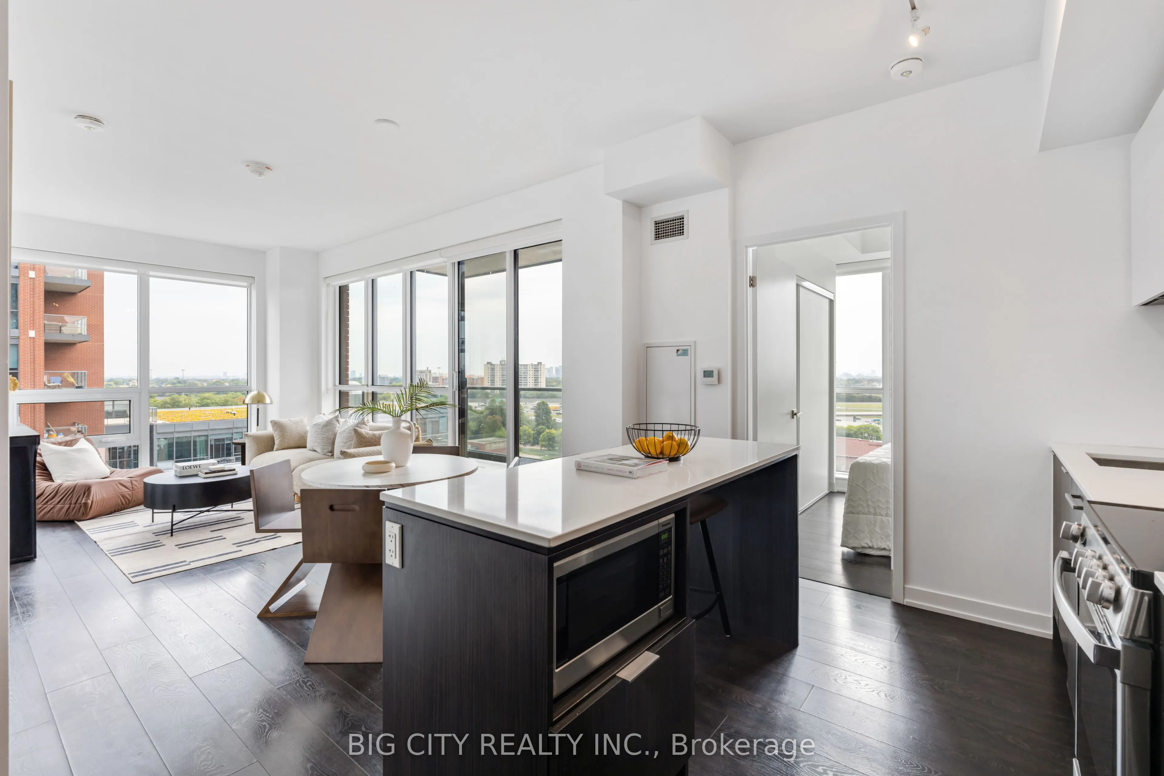 31 Tippett Road, #1021