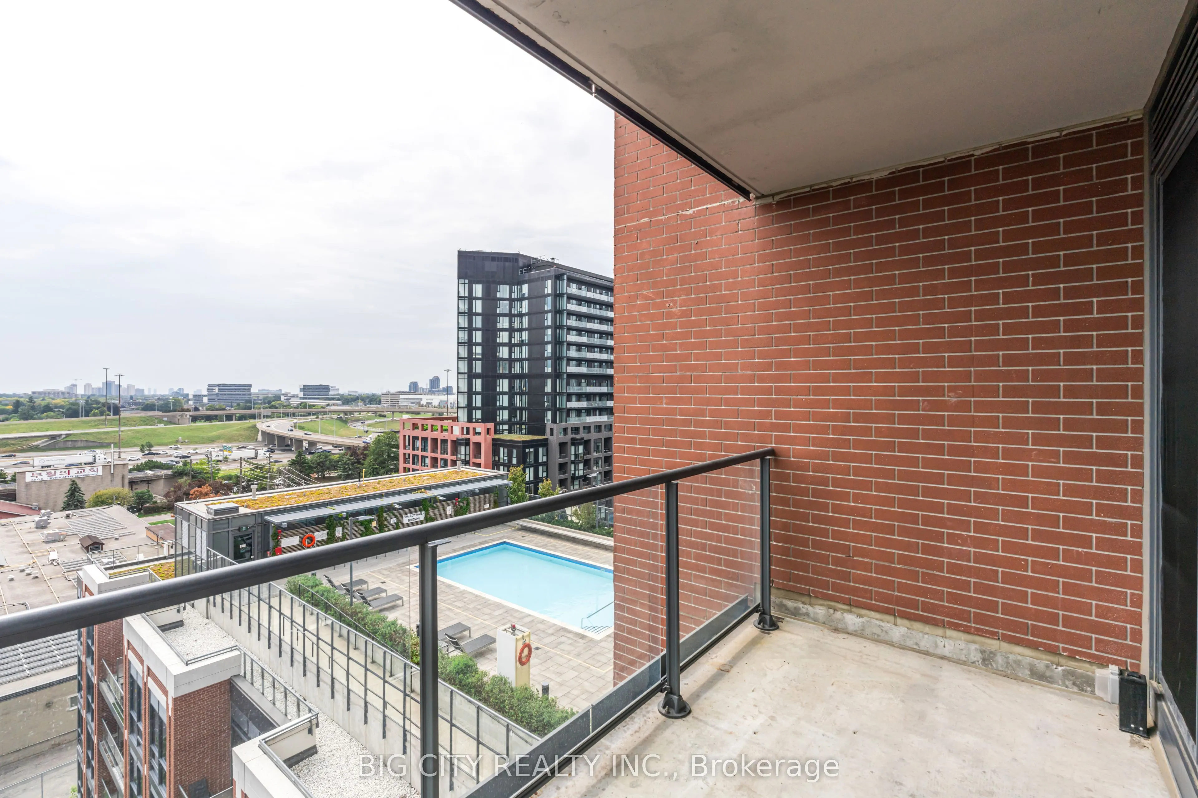 31 Tippett Road, #1021
