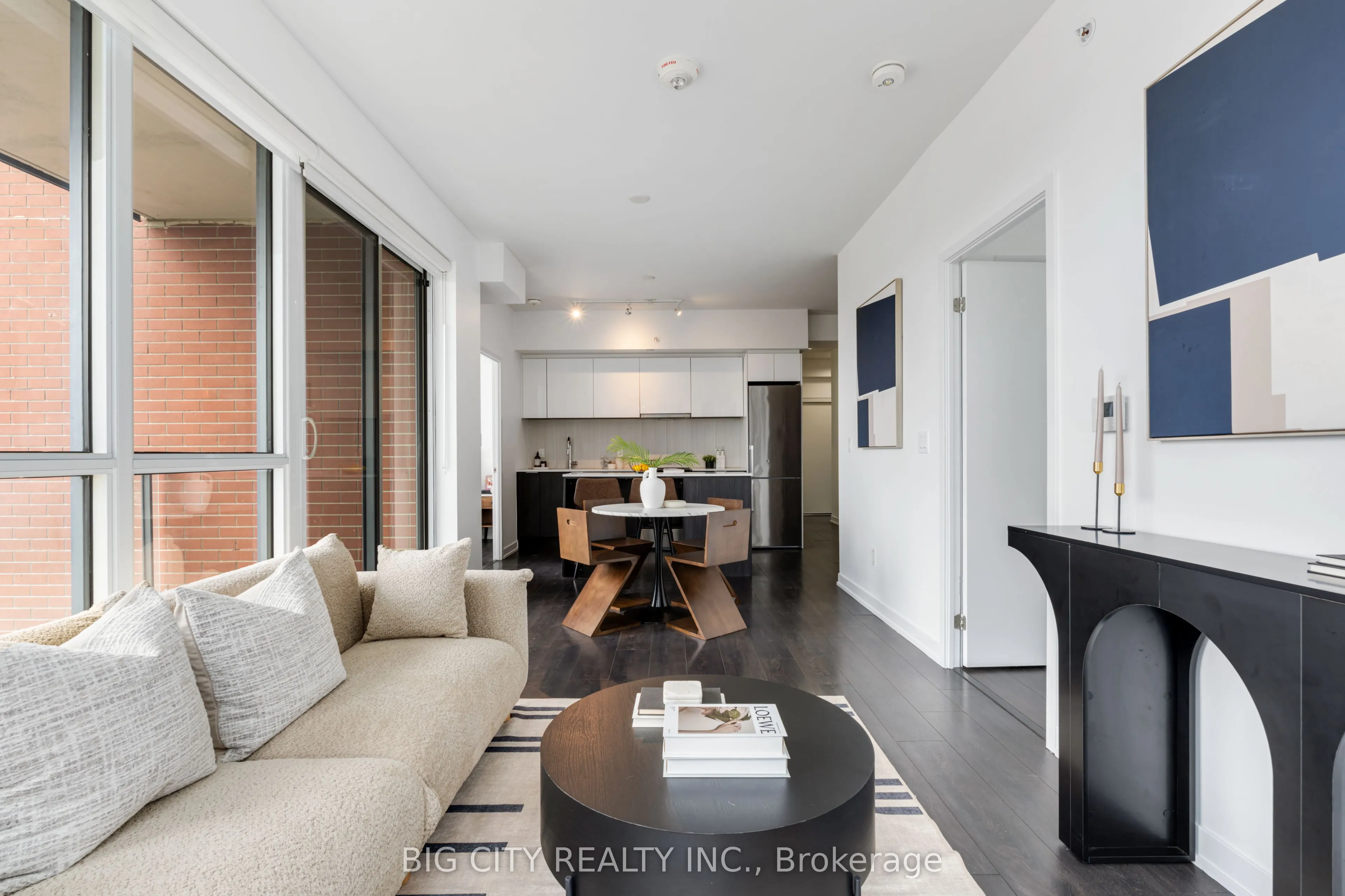 31 Tippett Road, #1021
