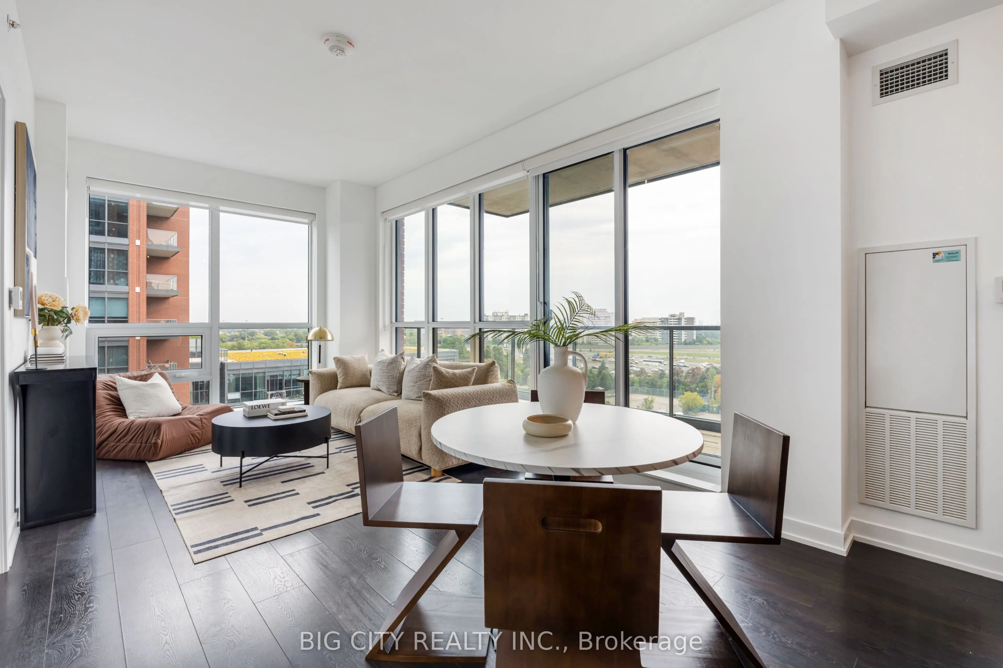 31 Tippett Road, #1021