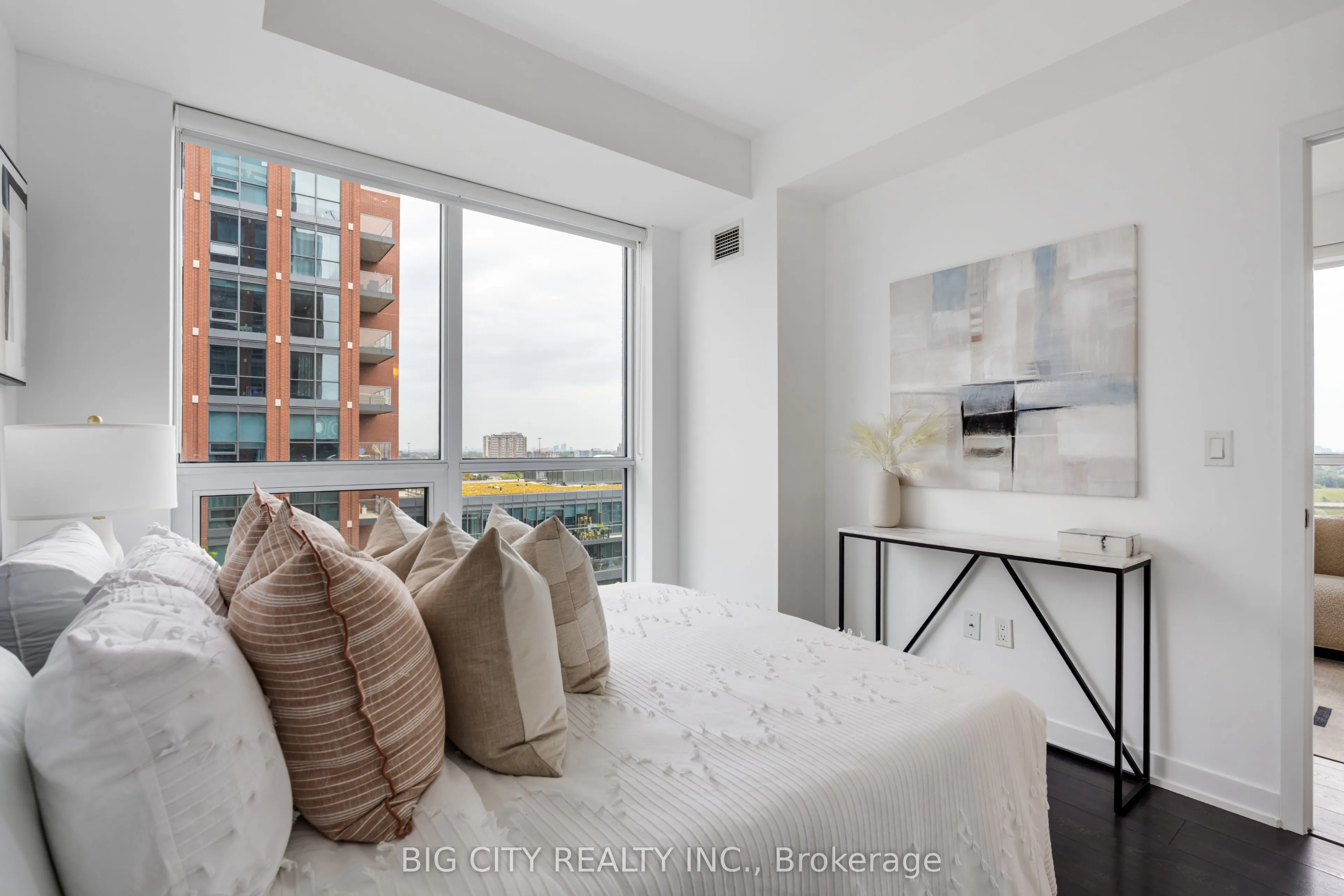 31 Tippett Road, #1021