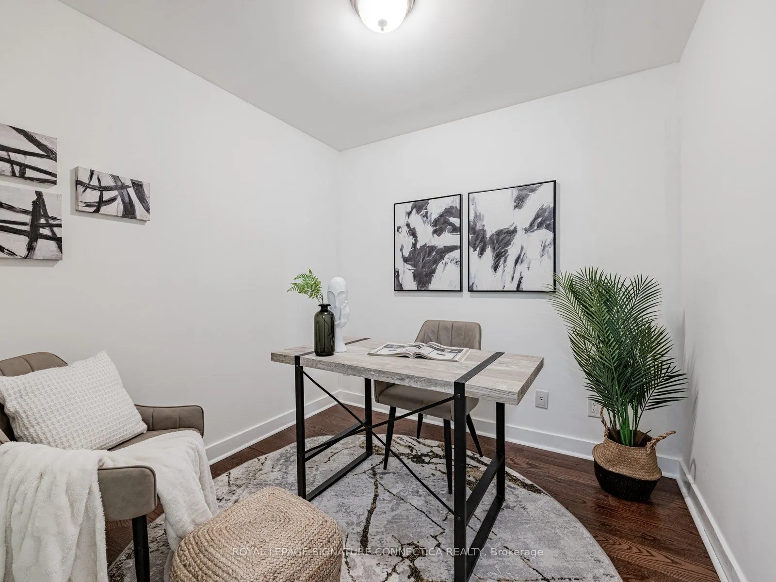 320 Richmond Street W, #407