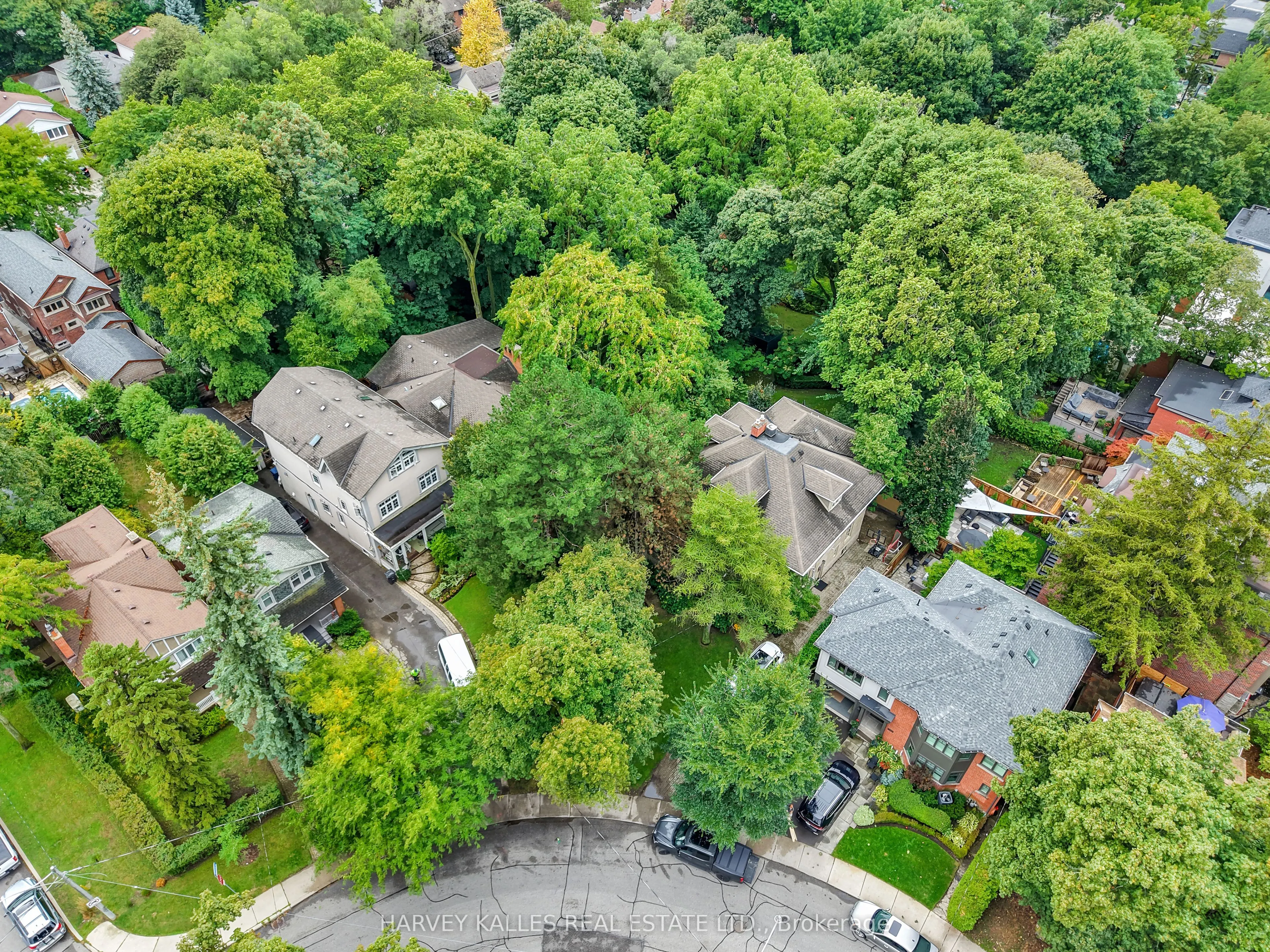 138 Rosewell Avenue