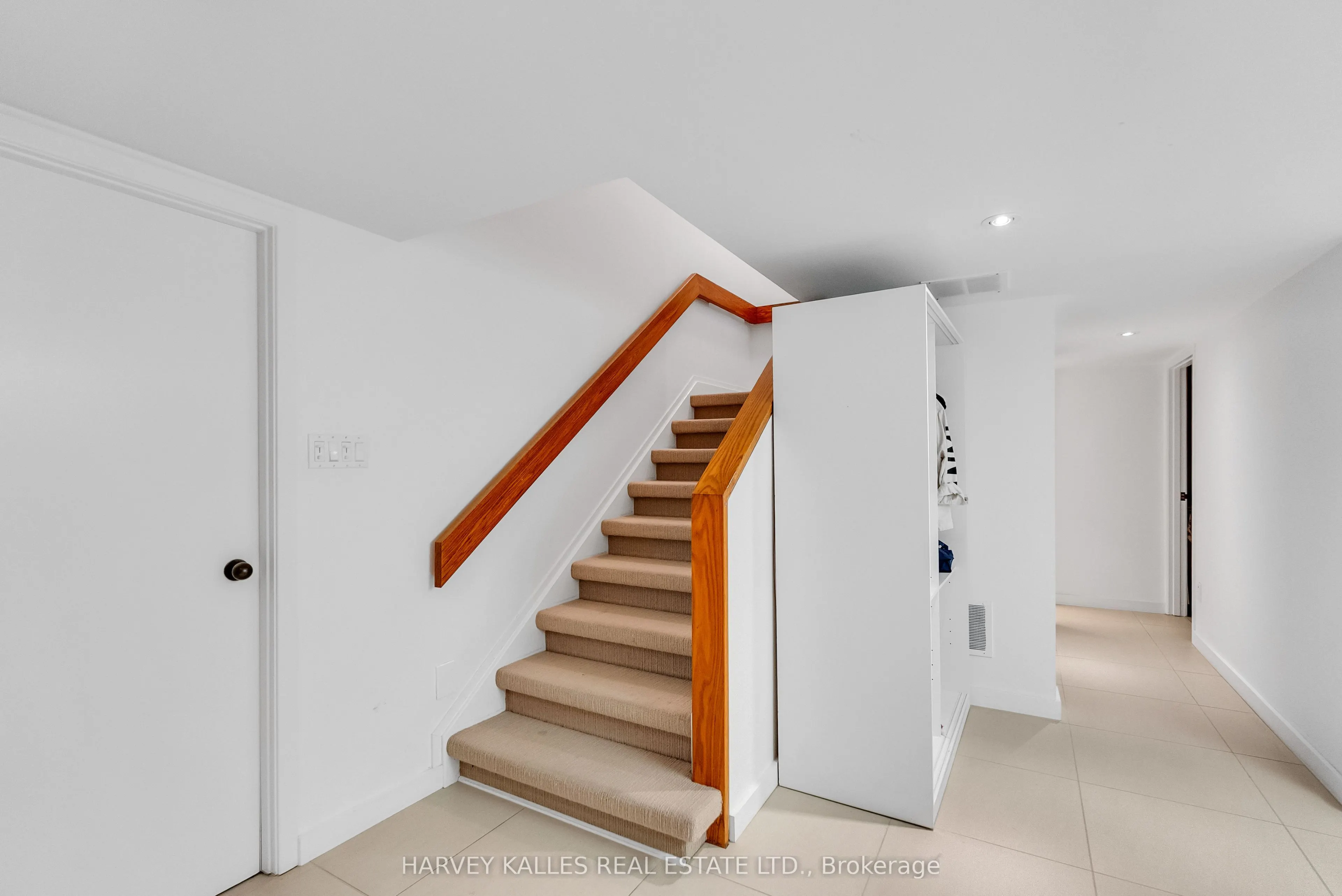 138 Rosewell Avenue