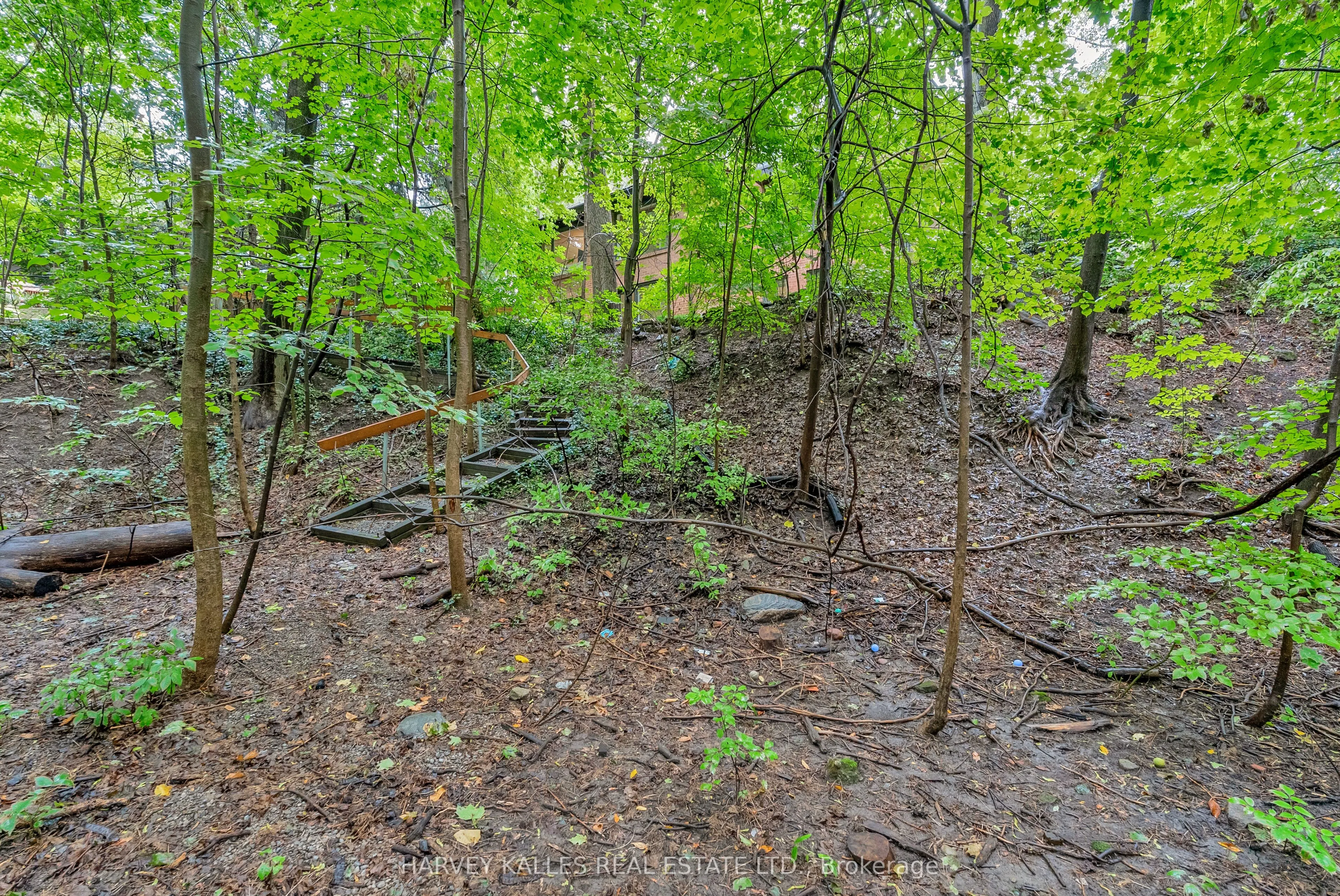 138 Rosewell Avenue