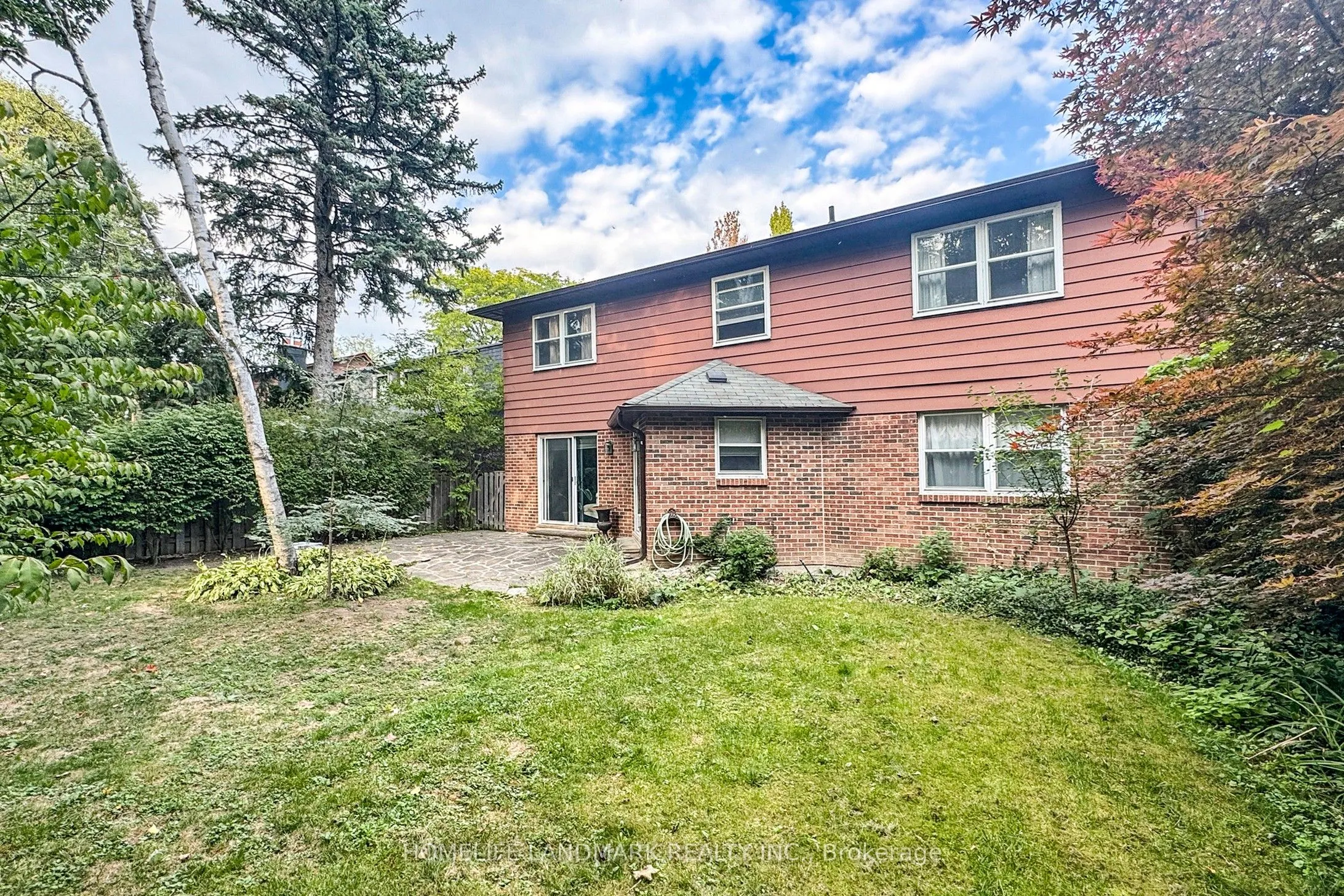 147 Mossgrove Trail