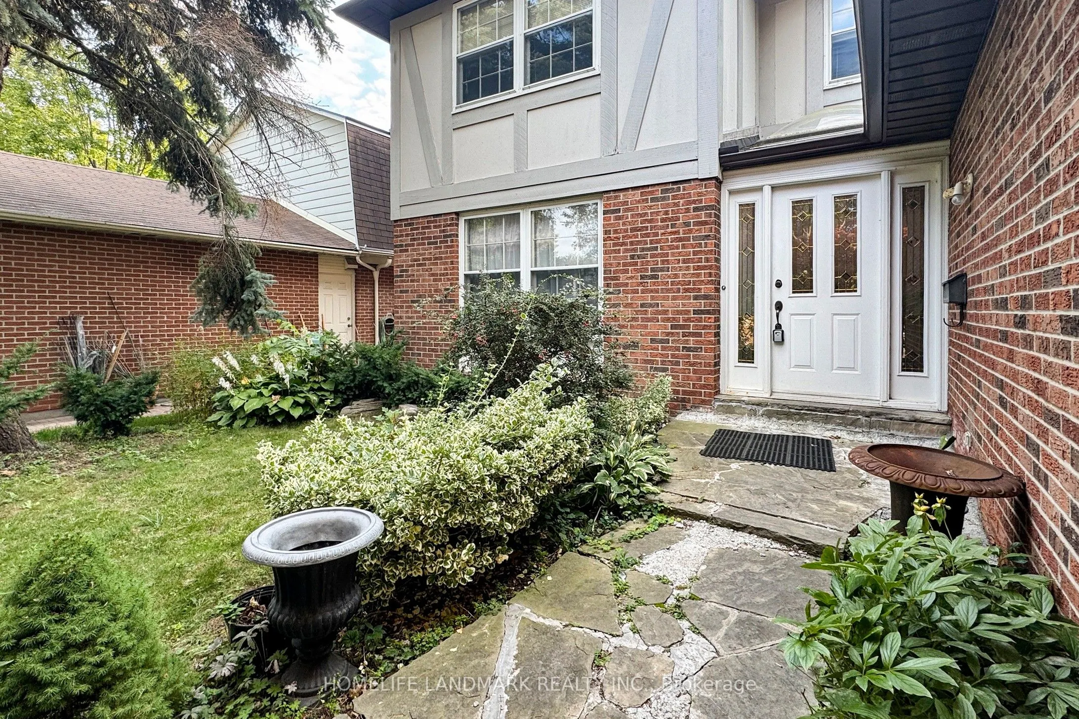 147 Mossgrove Trail
