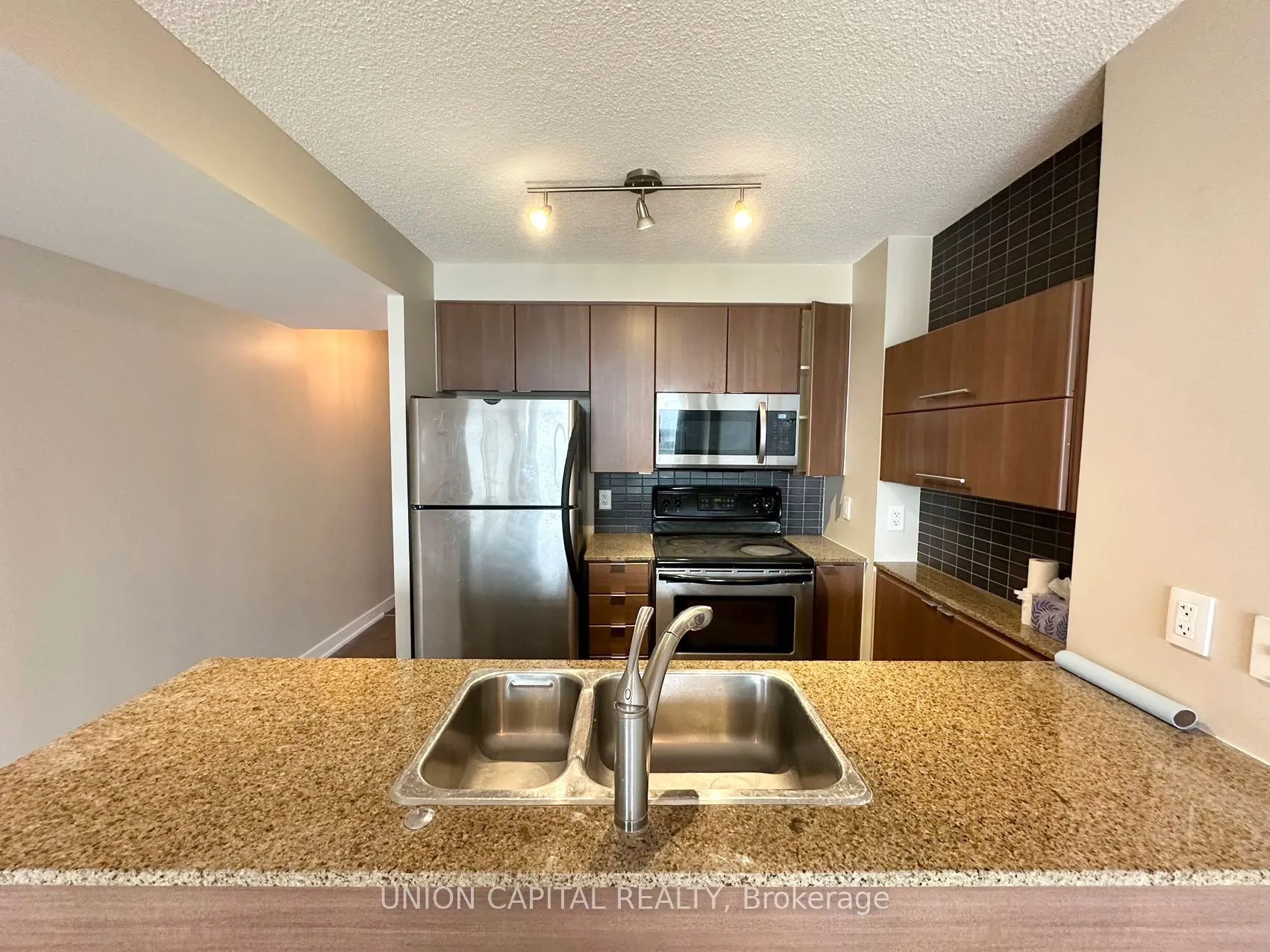 11 Brunel Court, #1212
