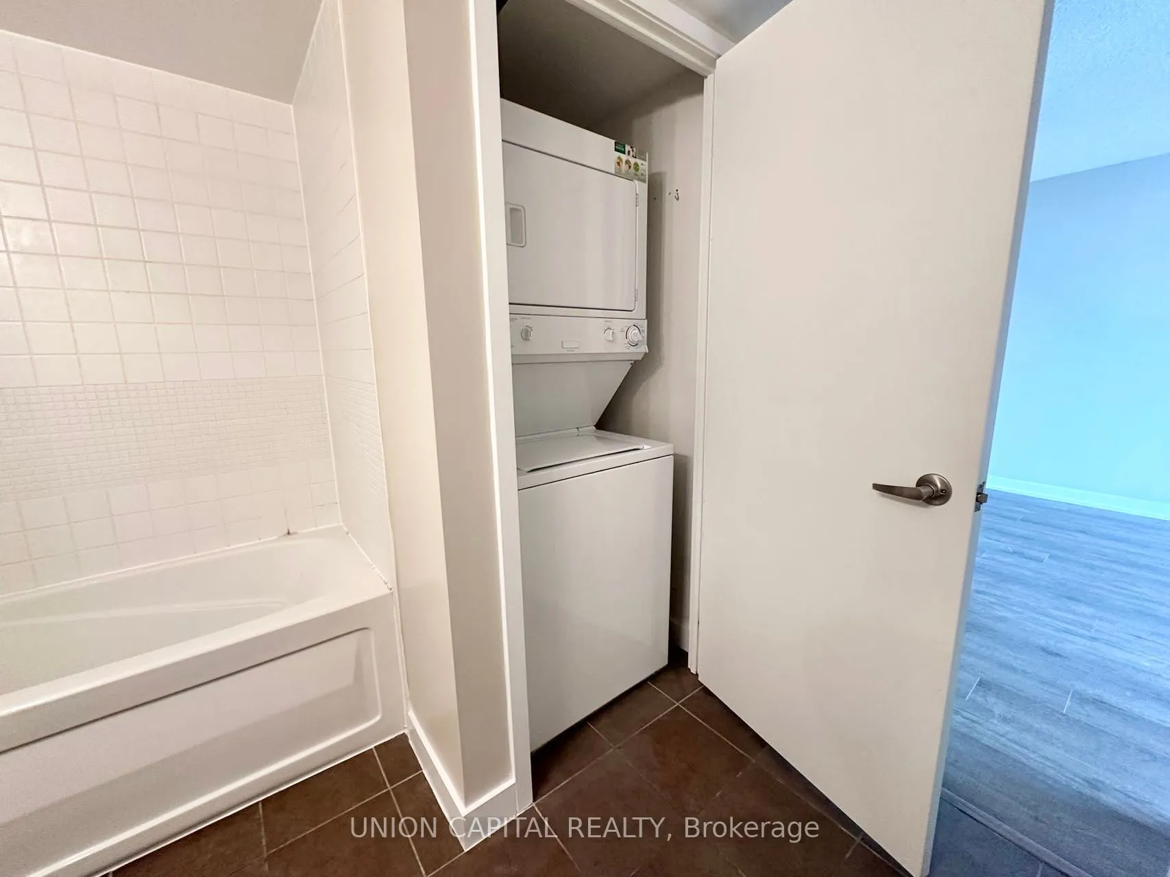 11 Brunel Court, #1212