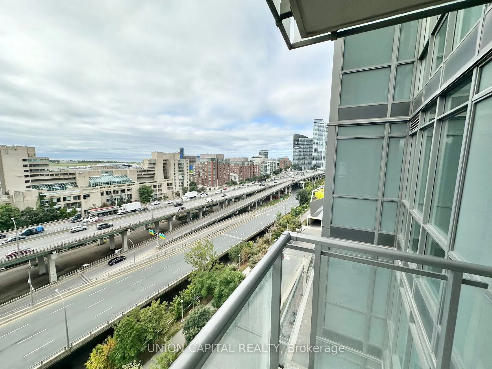 11 Brunel Court, #1212