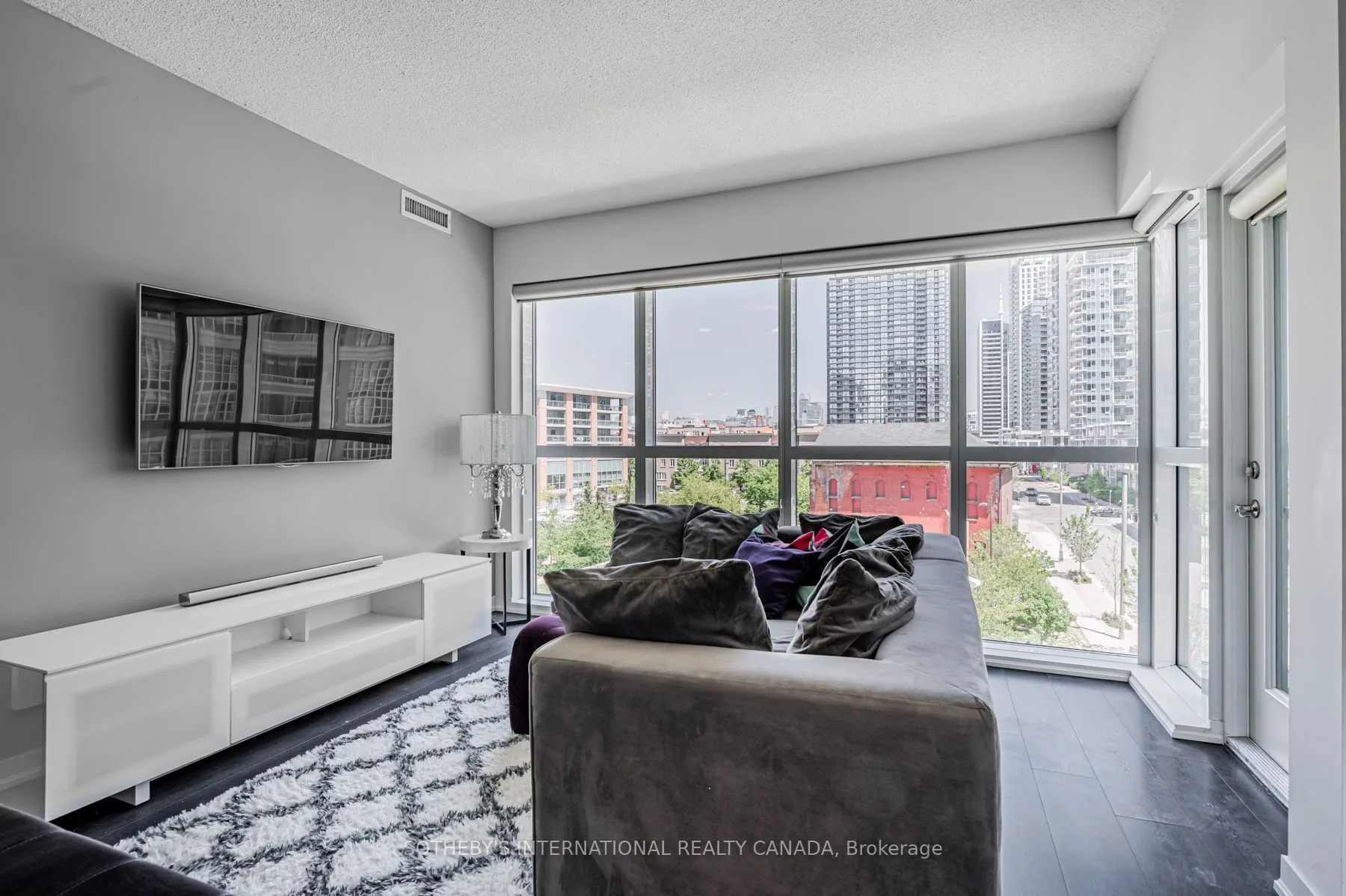 69 Lynn Williams Street, #404