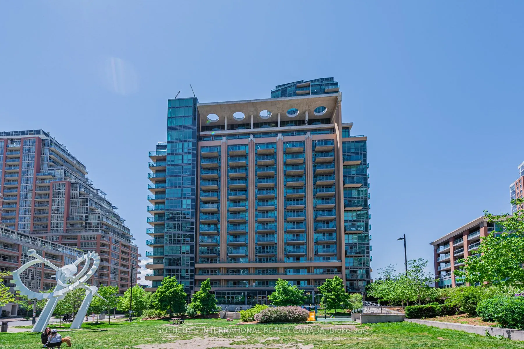 69 Lynn Williams Street, #404