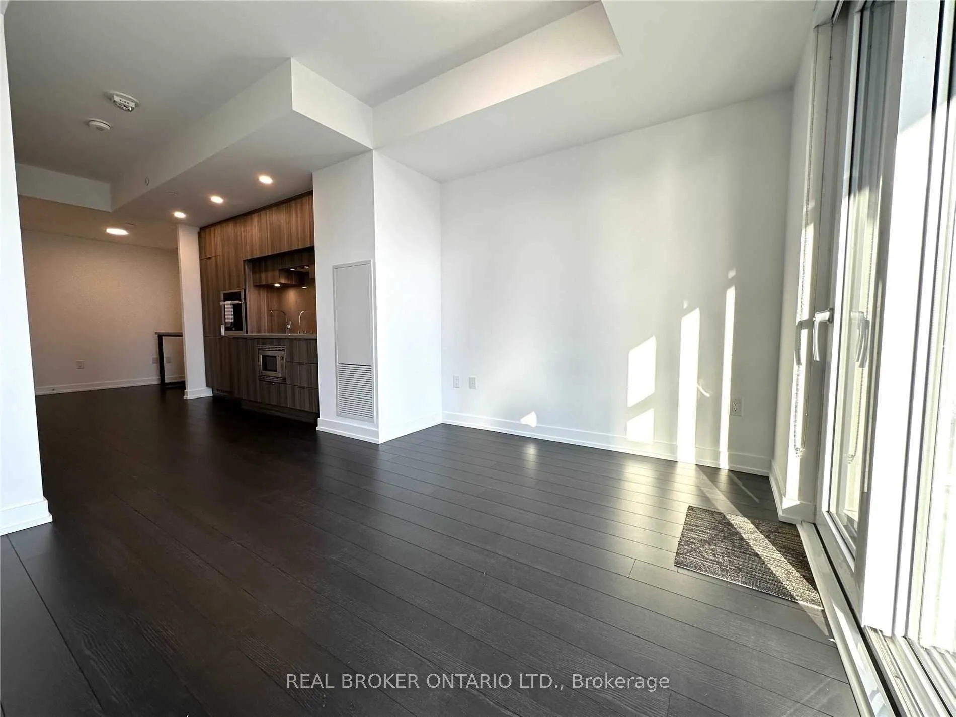 39 Roehampton Avenue, #1401