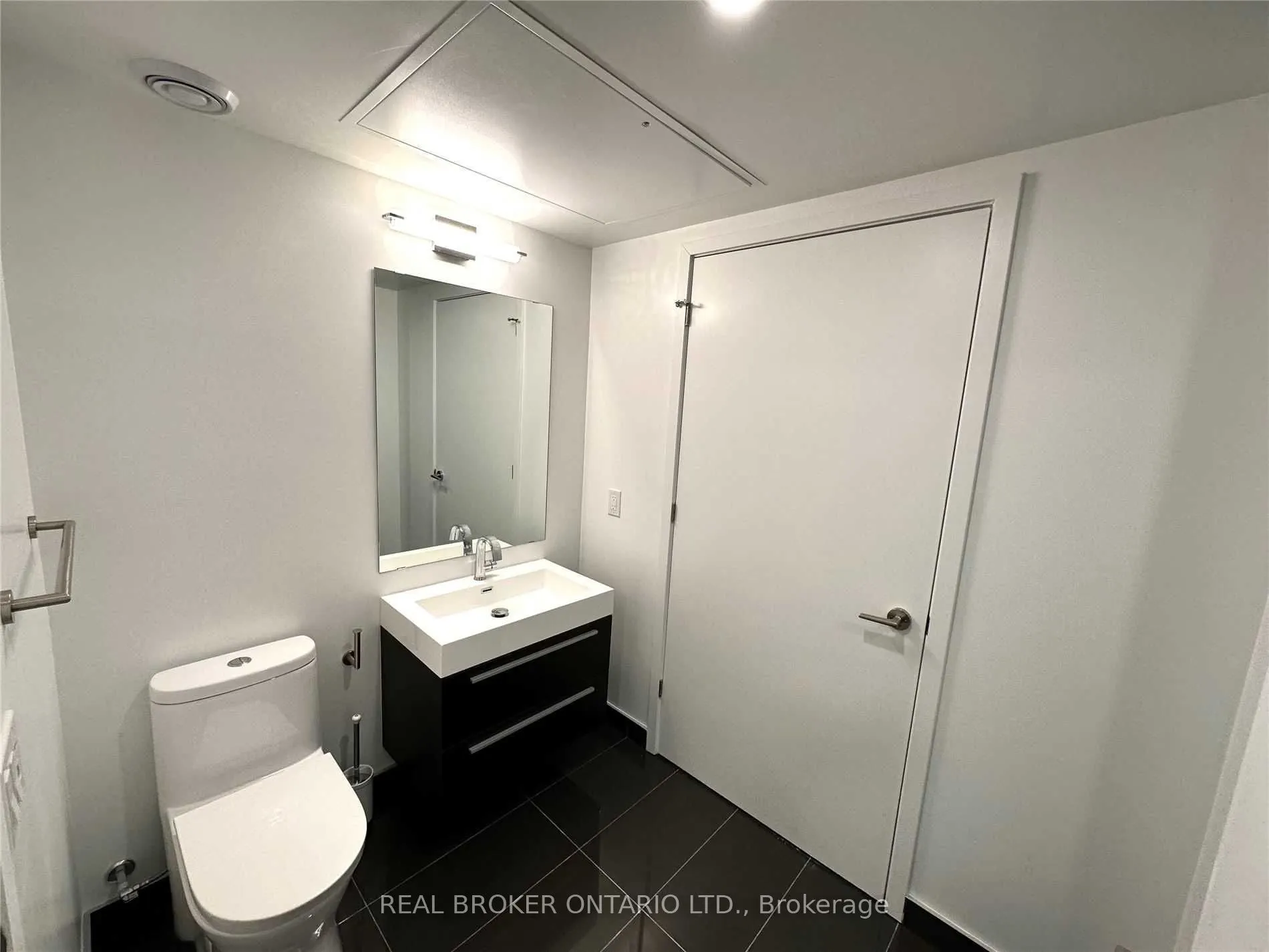 39 Roehampton Avenue, #1401