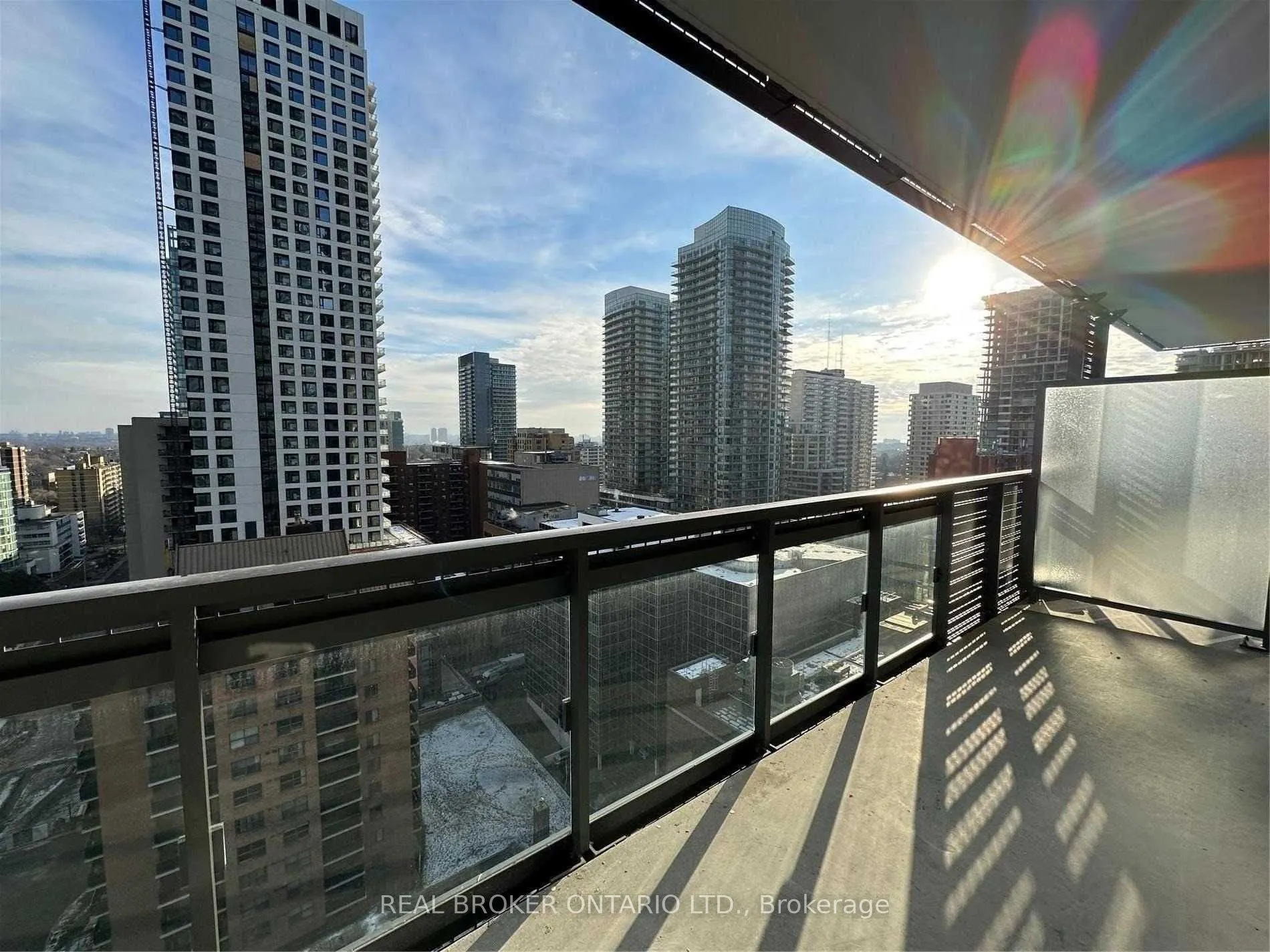 39 Roehampton Avenue, #1401