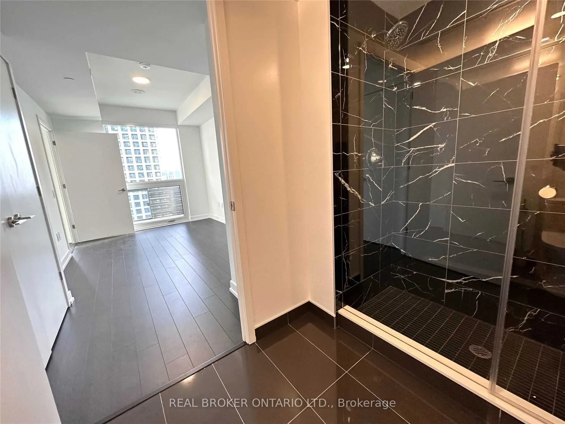 39 Roehampton Avenue, #1401