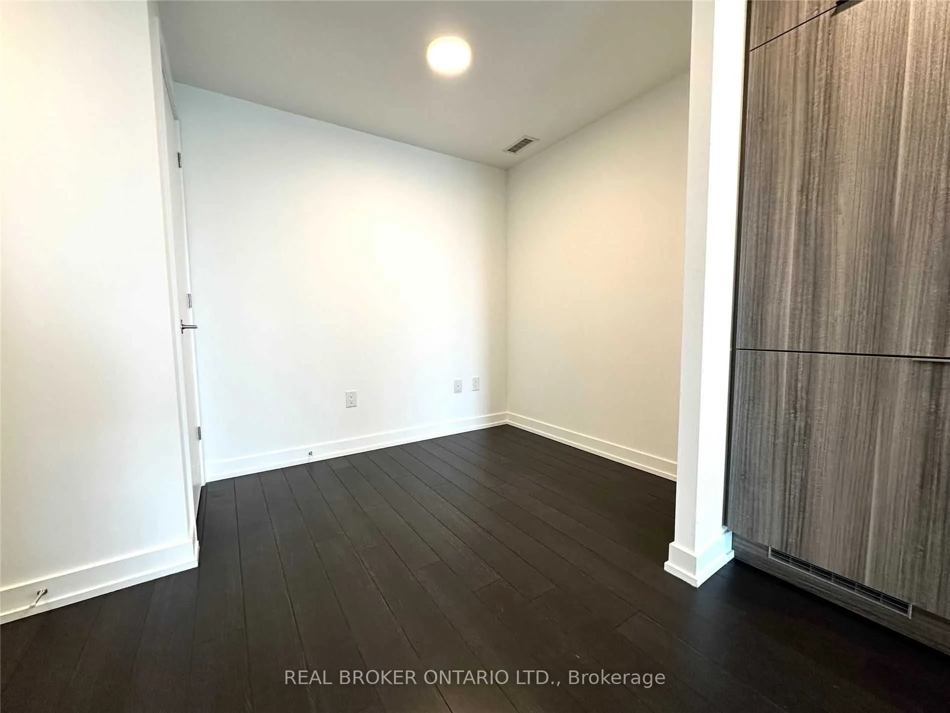 39 Roehampton Avenue, #1401