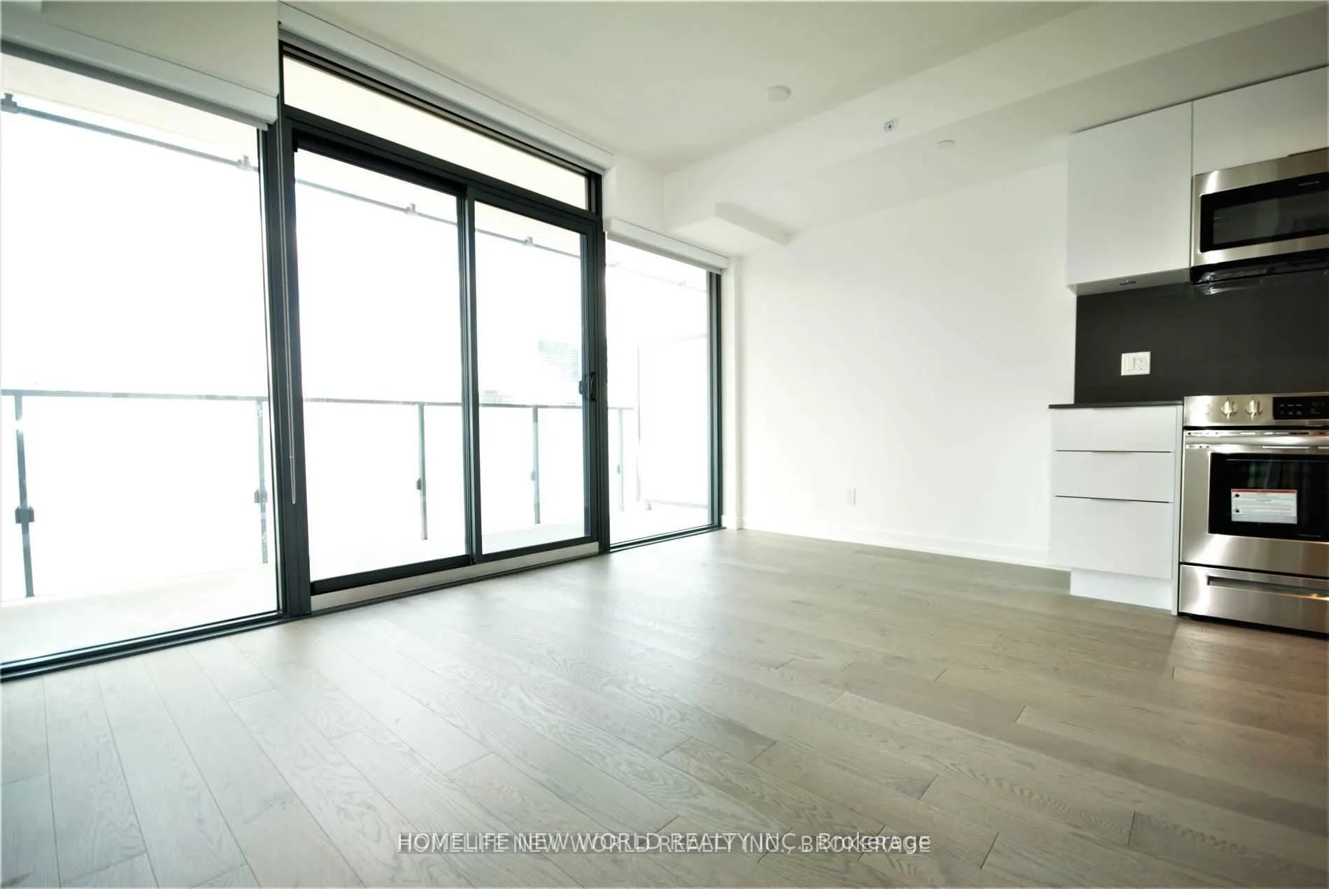 25 Richmond Street E, #2015