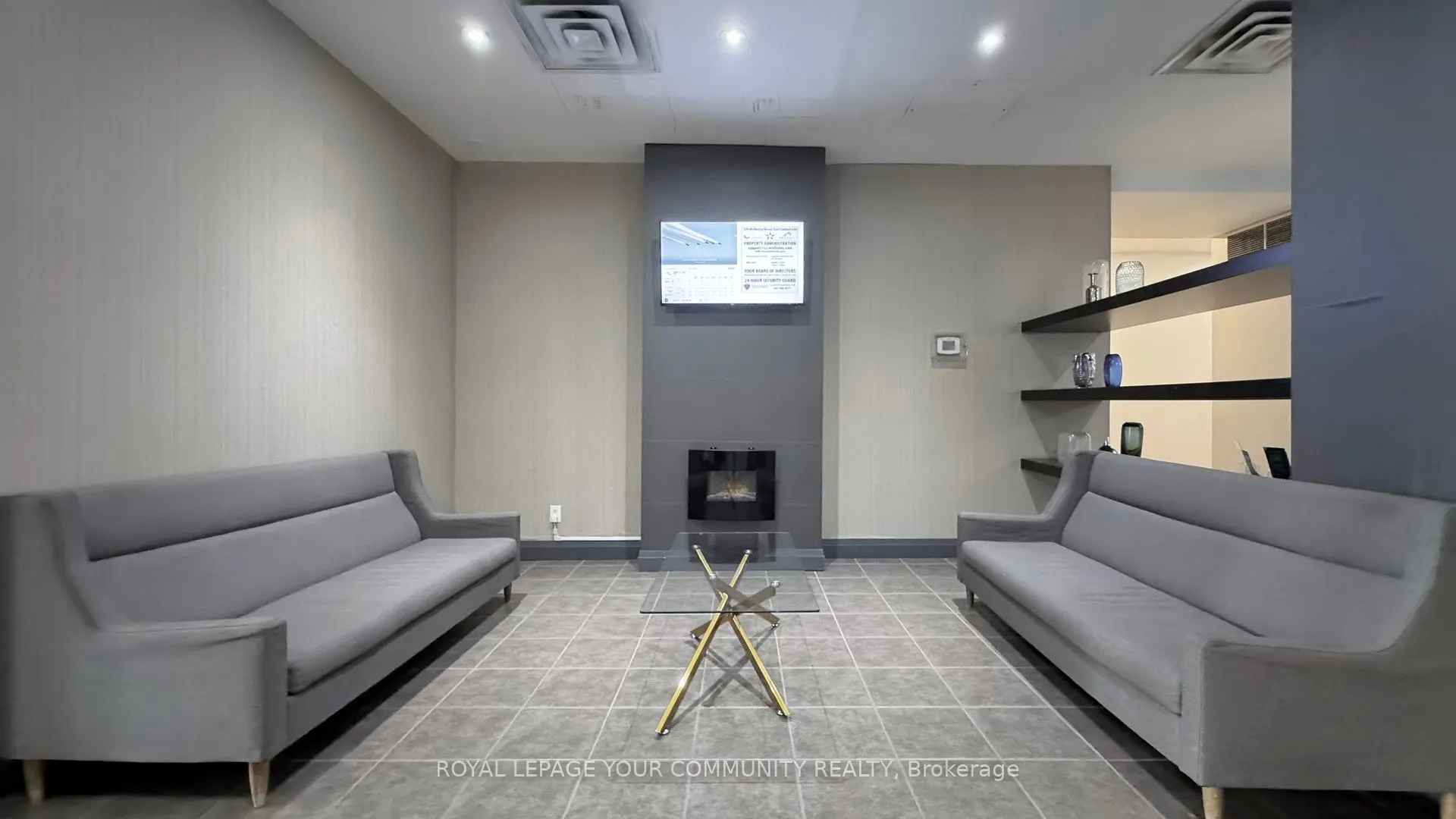 225 wellesley Street, #610