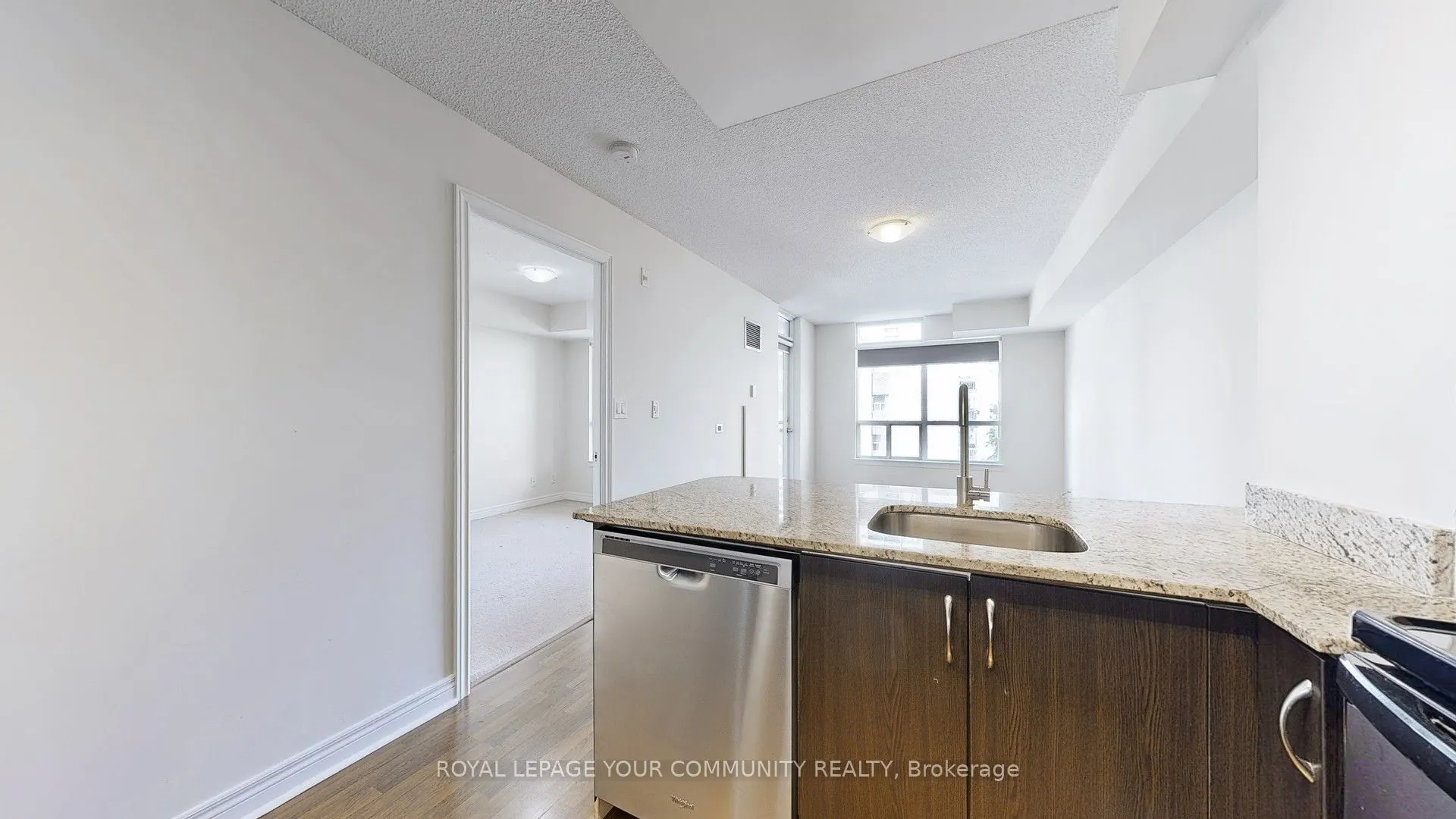 225 wellesley Street, #610