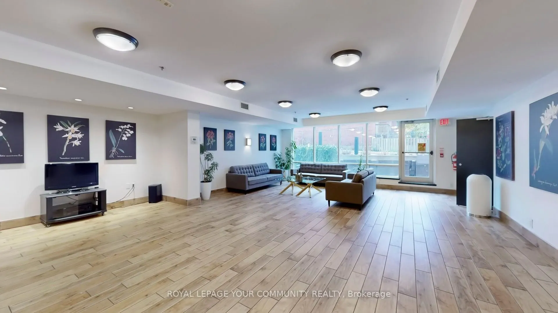 225 wellesley Street, #610