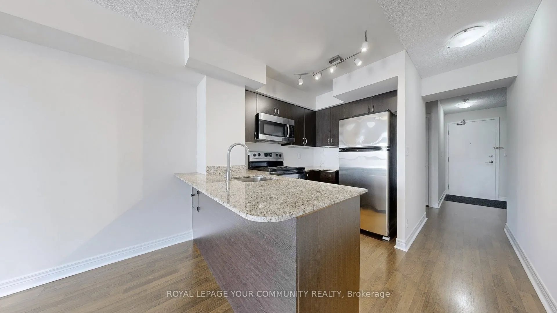 225 wellesley Street, #610