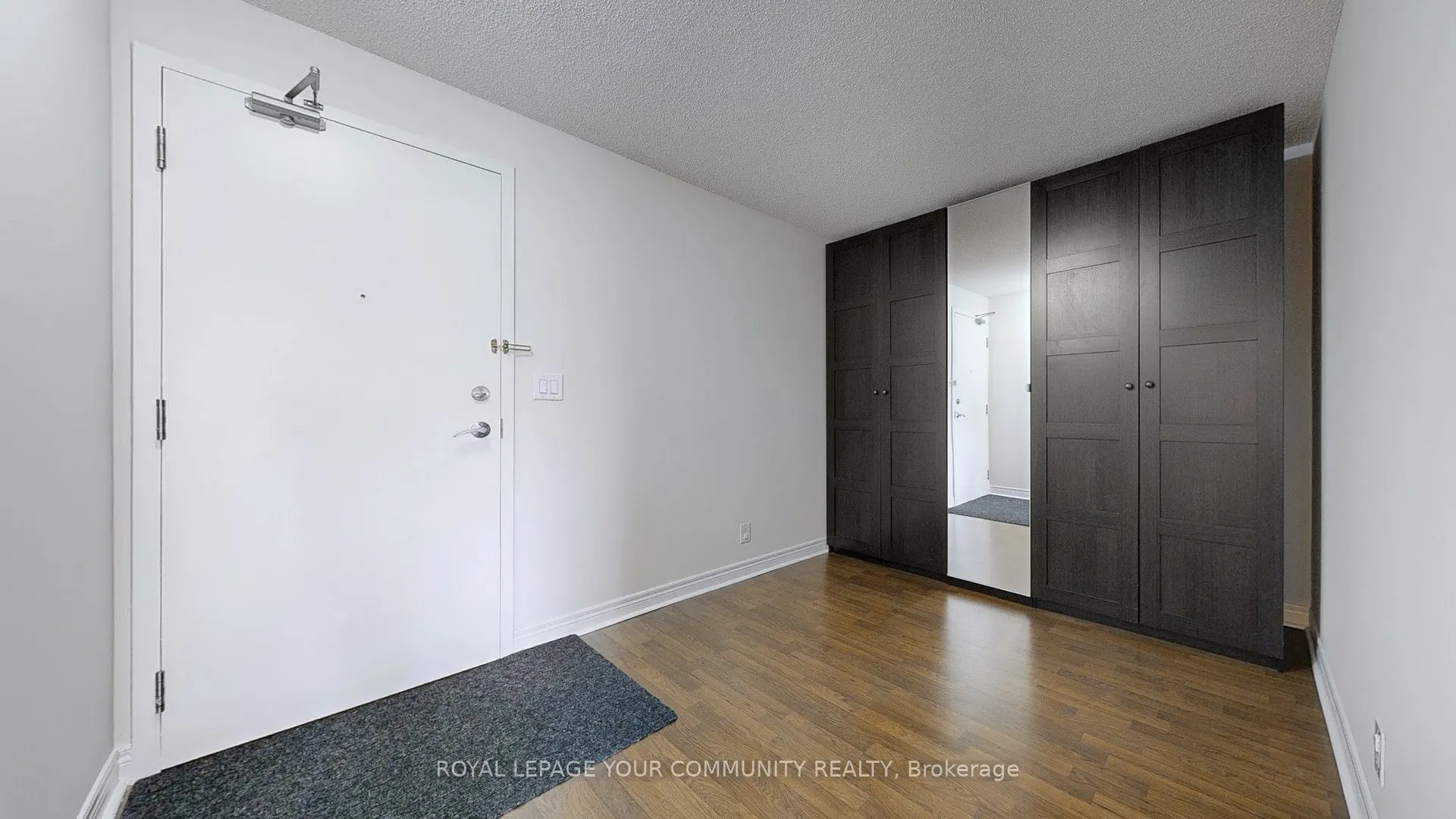 225 wellesley Street, #610