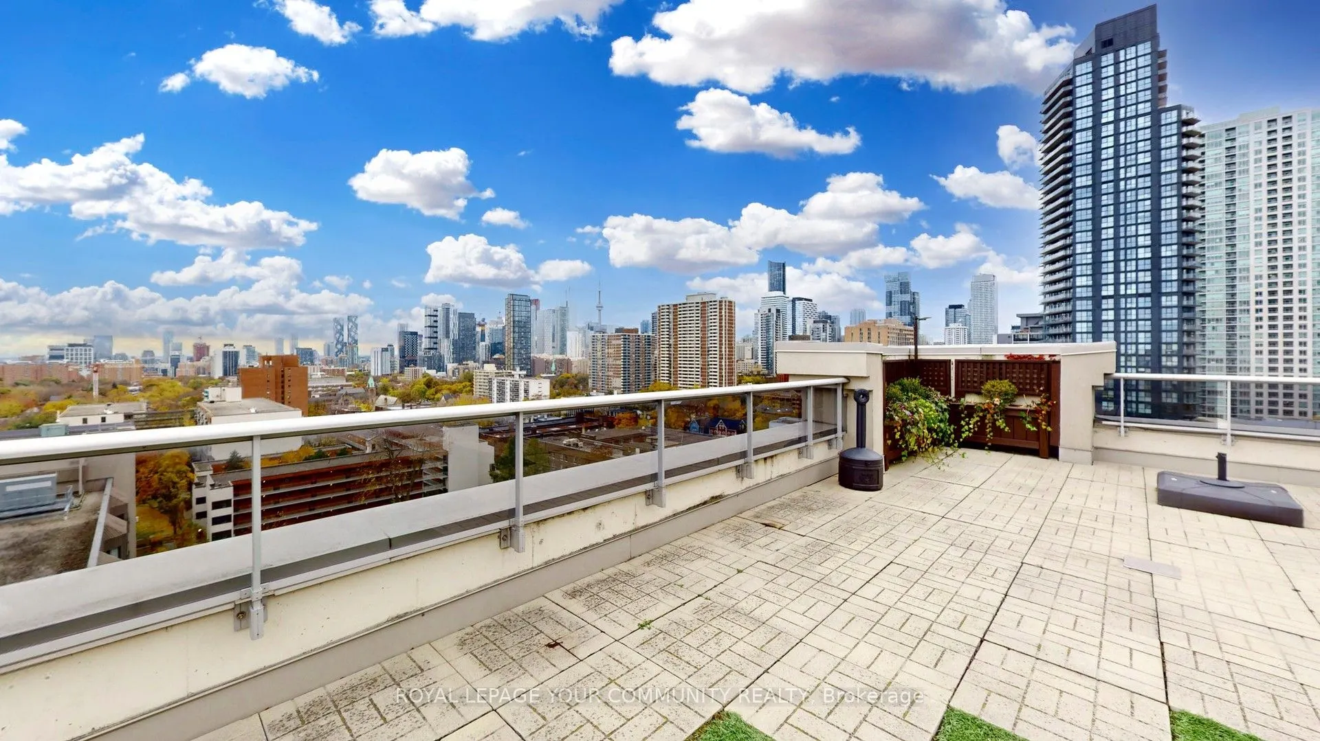 225 wellesley Street, #610