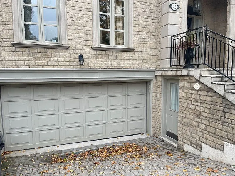 42 cotswold Crescent, #Ground