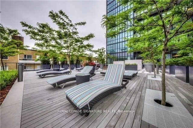 101 Charles Street E, #1809