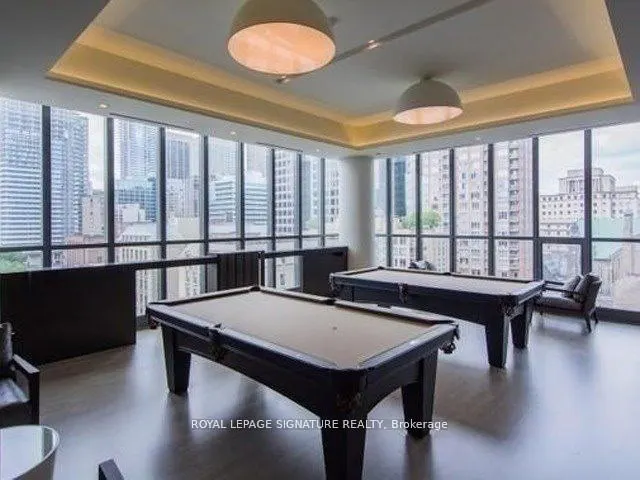 101 Charles Street E, #1809