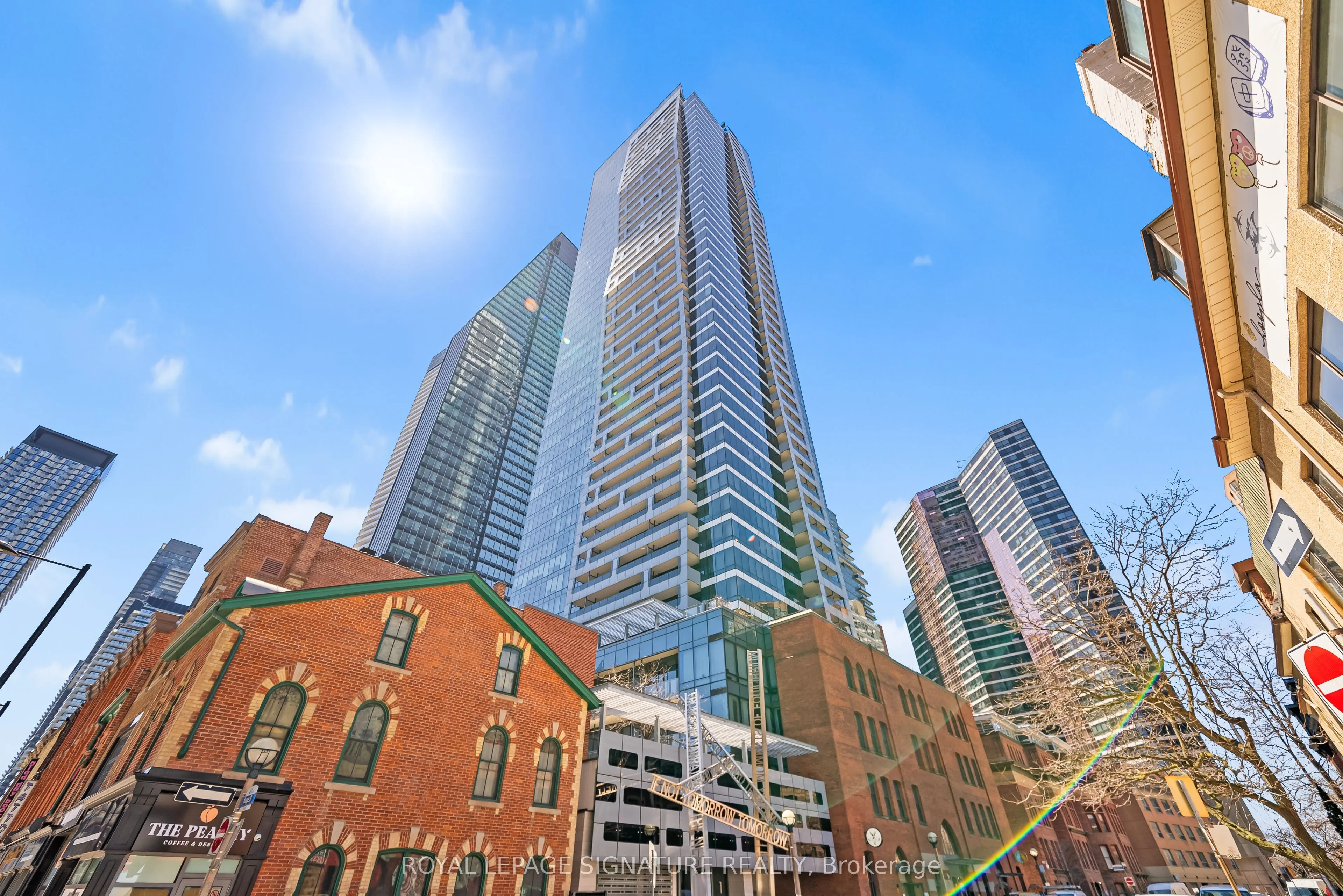 5 St Joseph Street, #4704