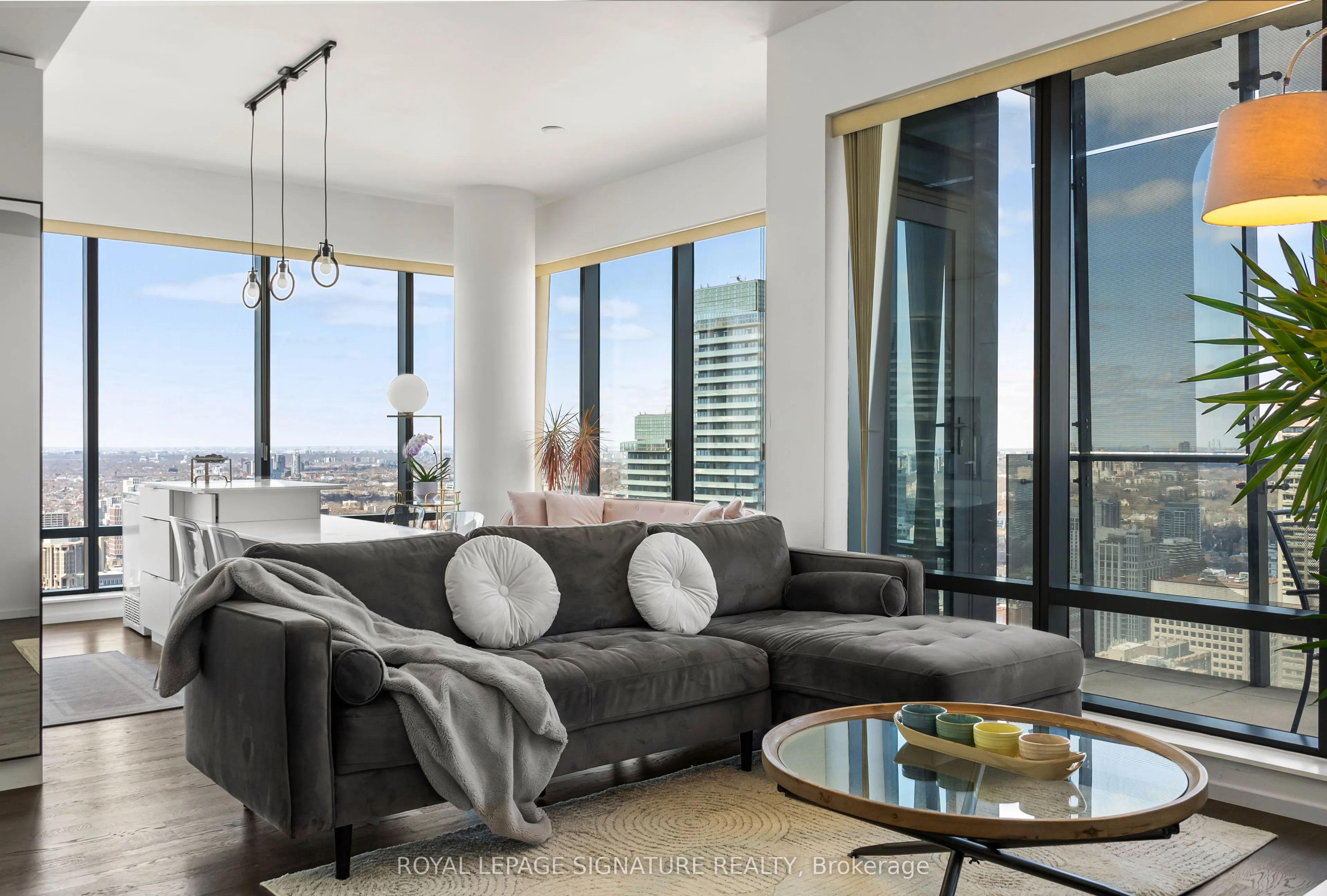 5 St Joseph Street, #4704