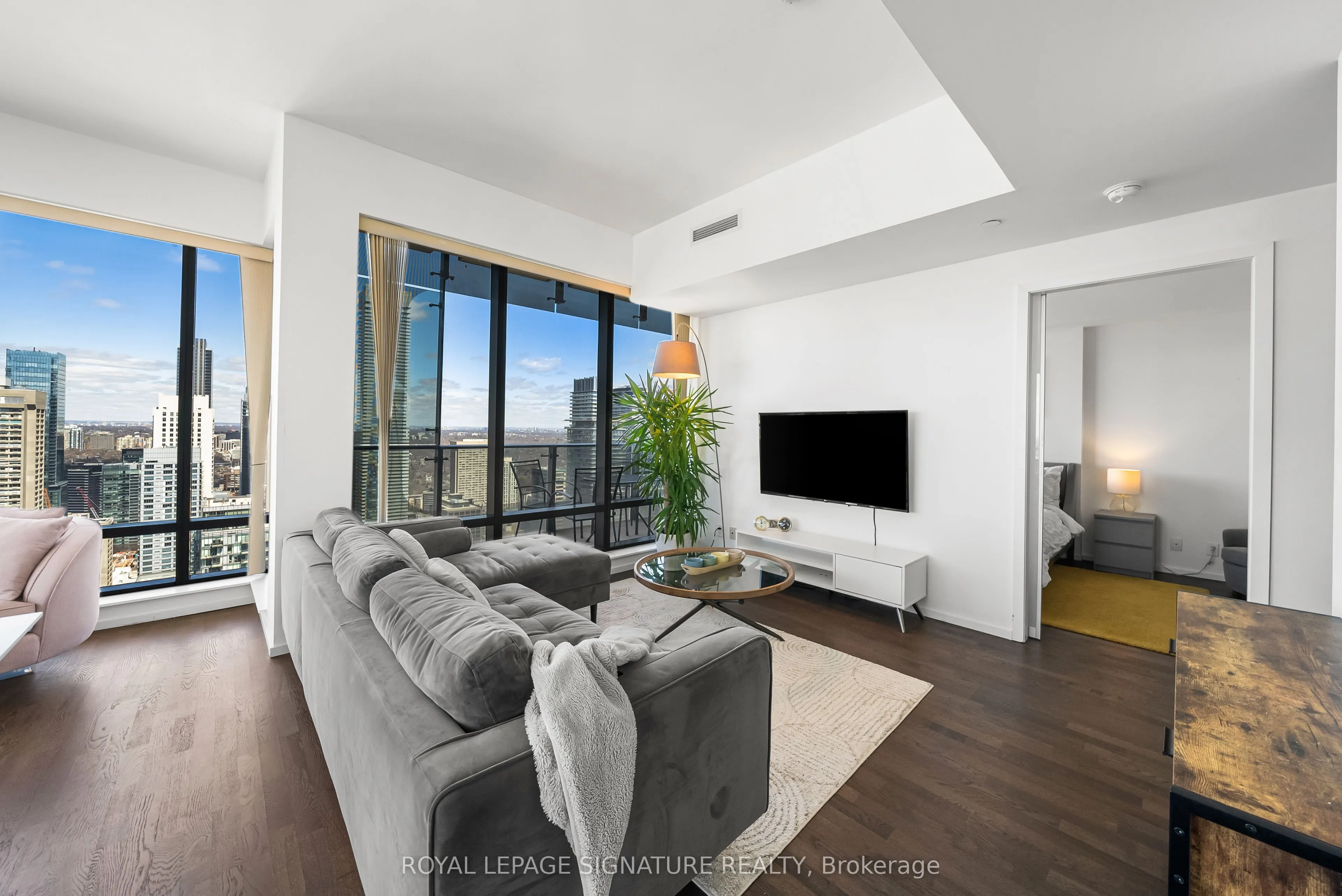 5 St Joseph Street, #4704