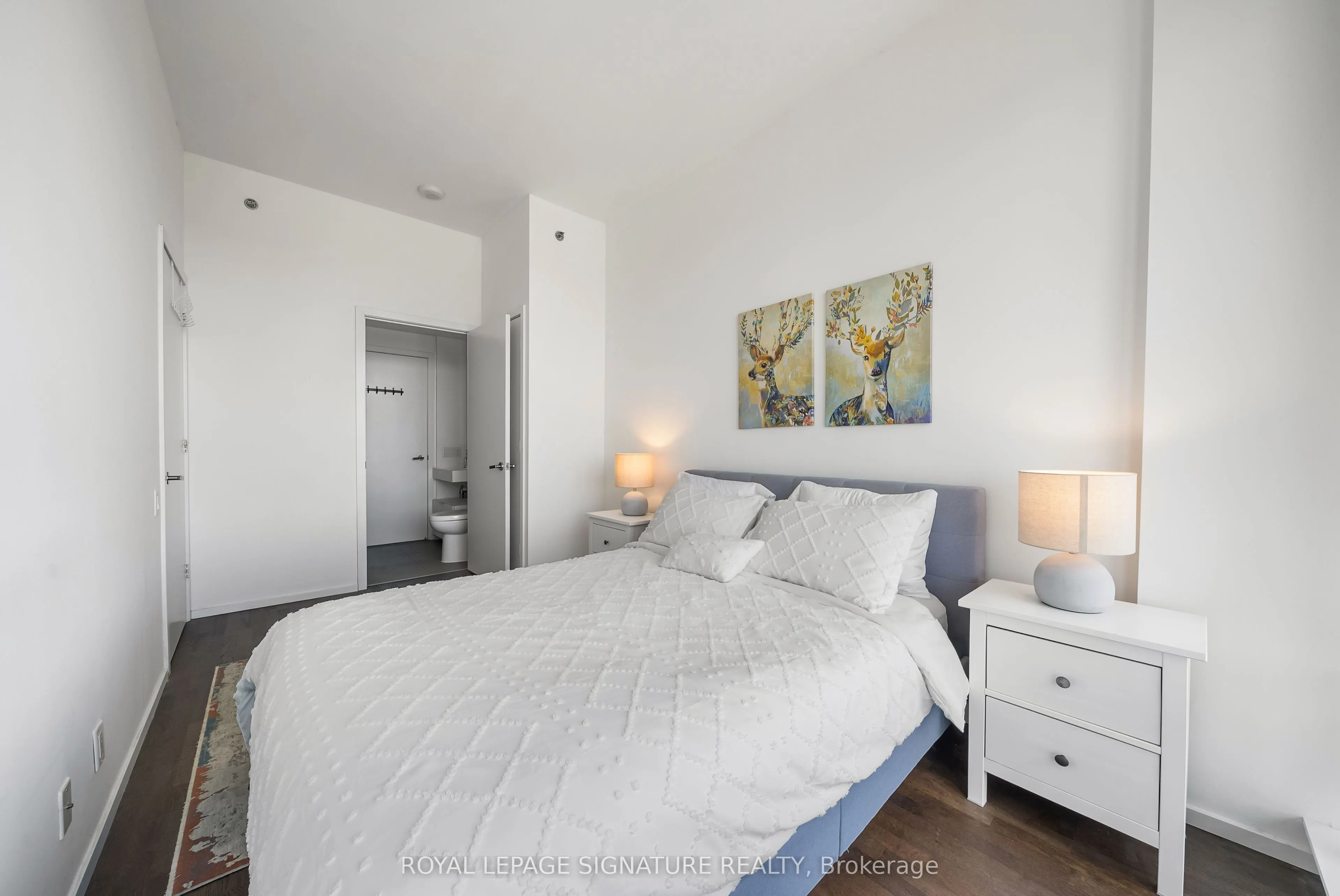 5 St Joseph Street, #4704