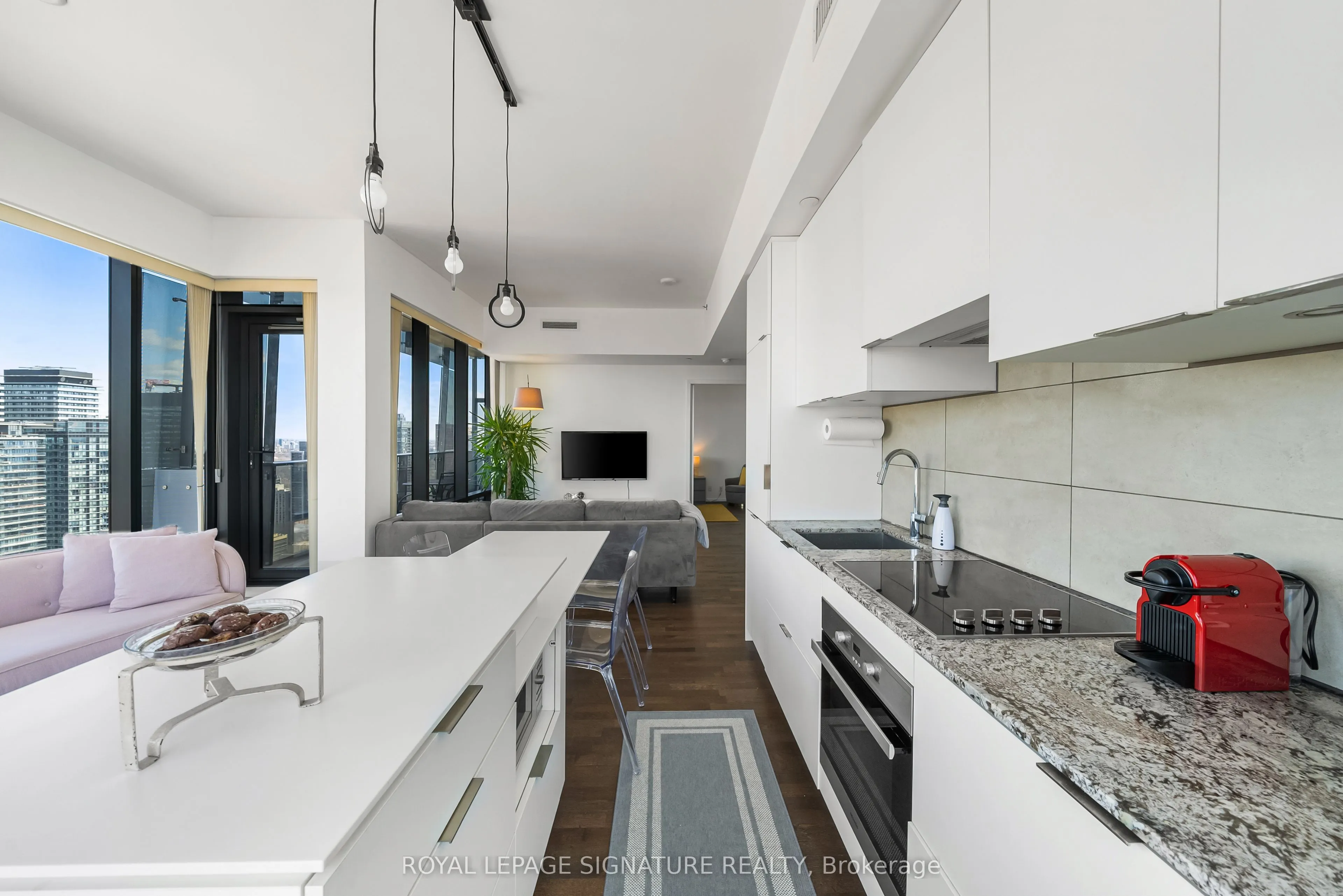 5 St Joseph Street, #4704