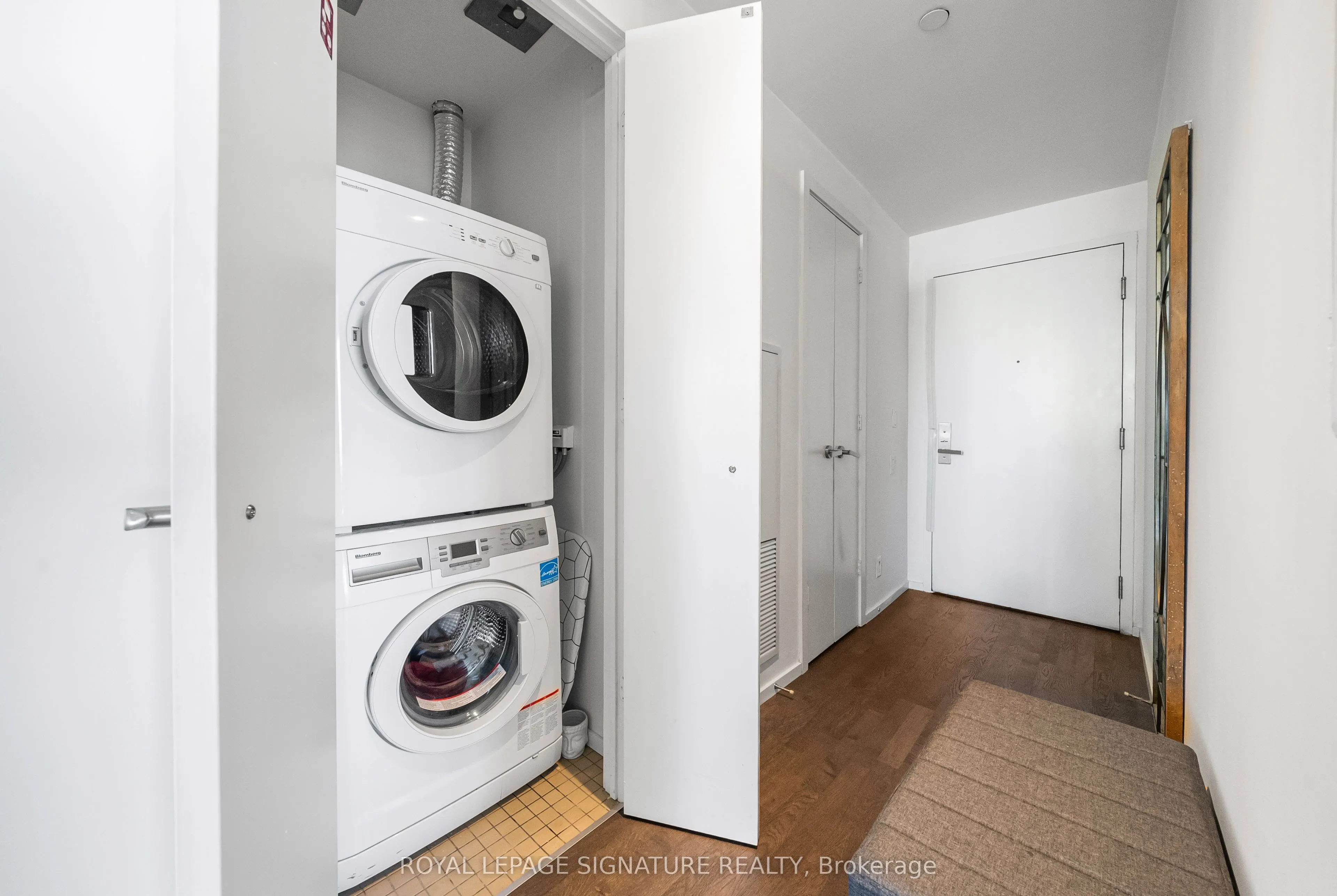 5 St Joseph Street, #4704