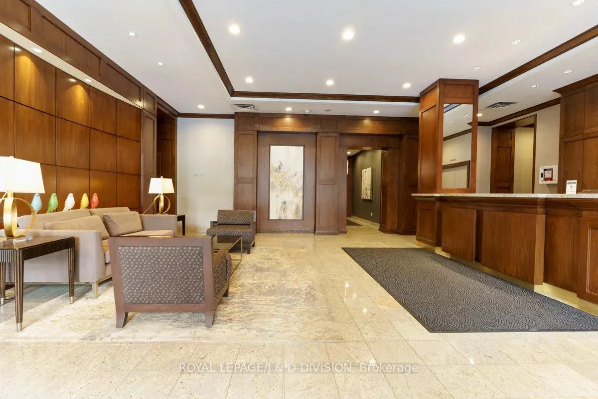 195 Merton Street, #111