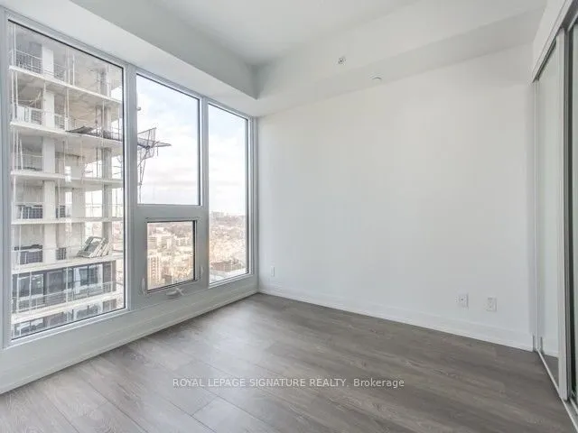 181 Dundas Street E, #3215