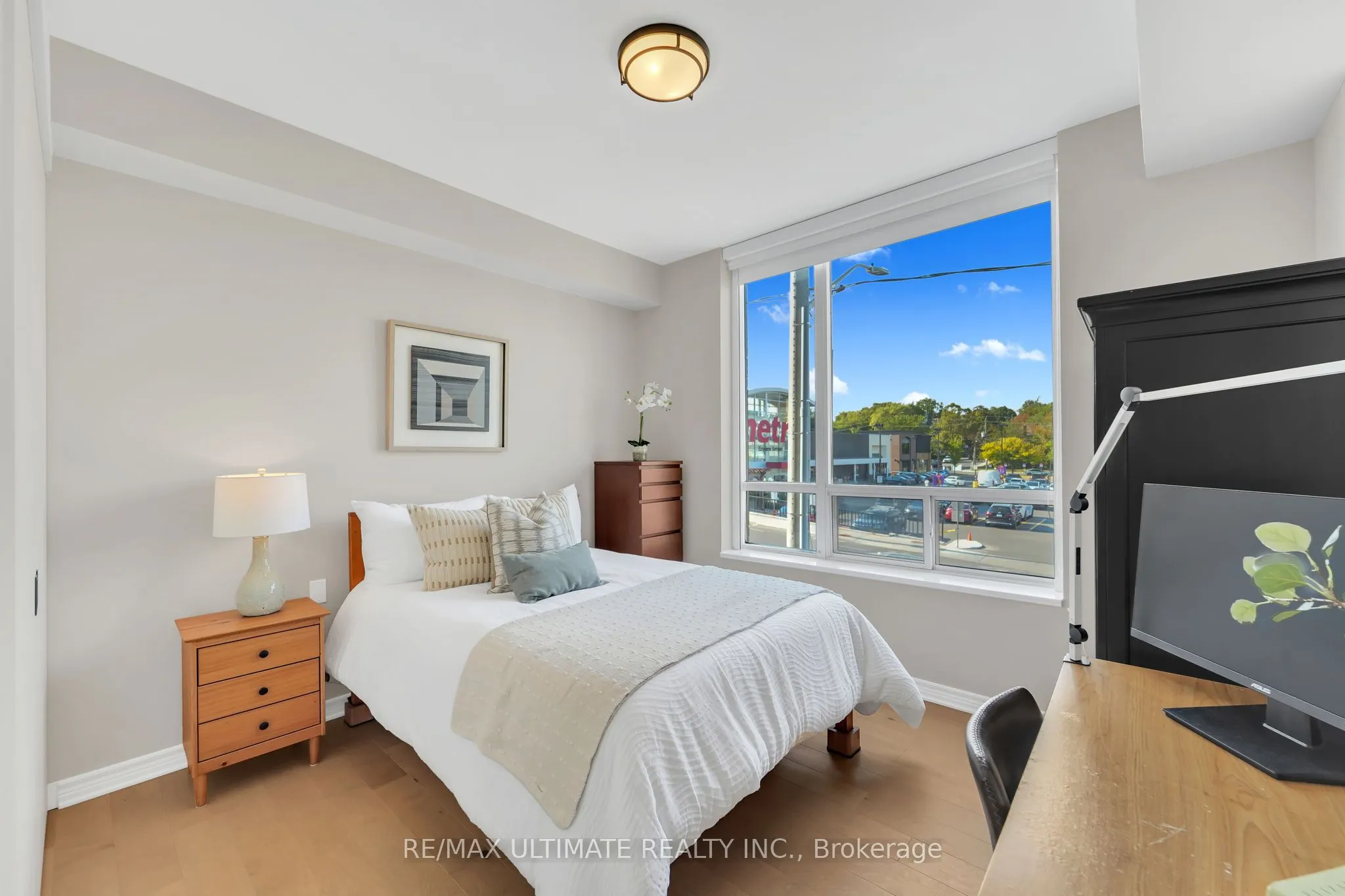 1750 Bayview Avenue, #209